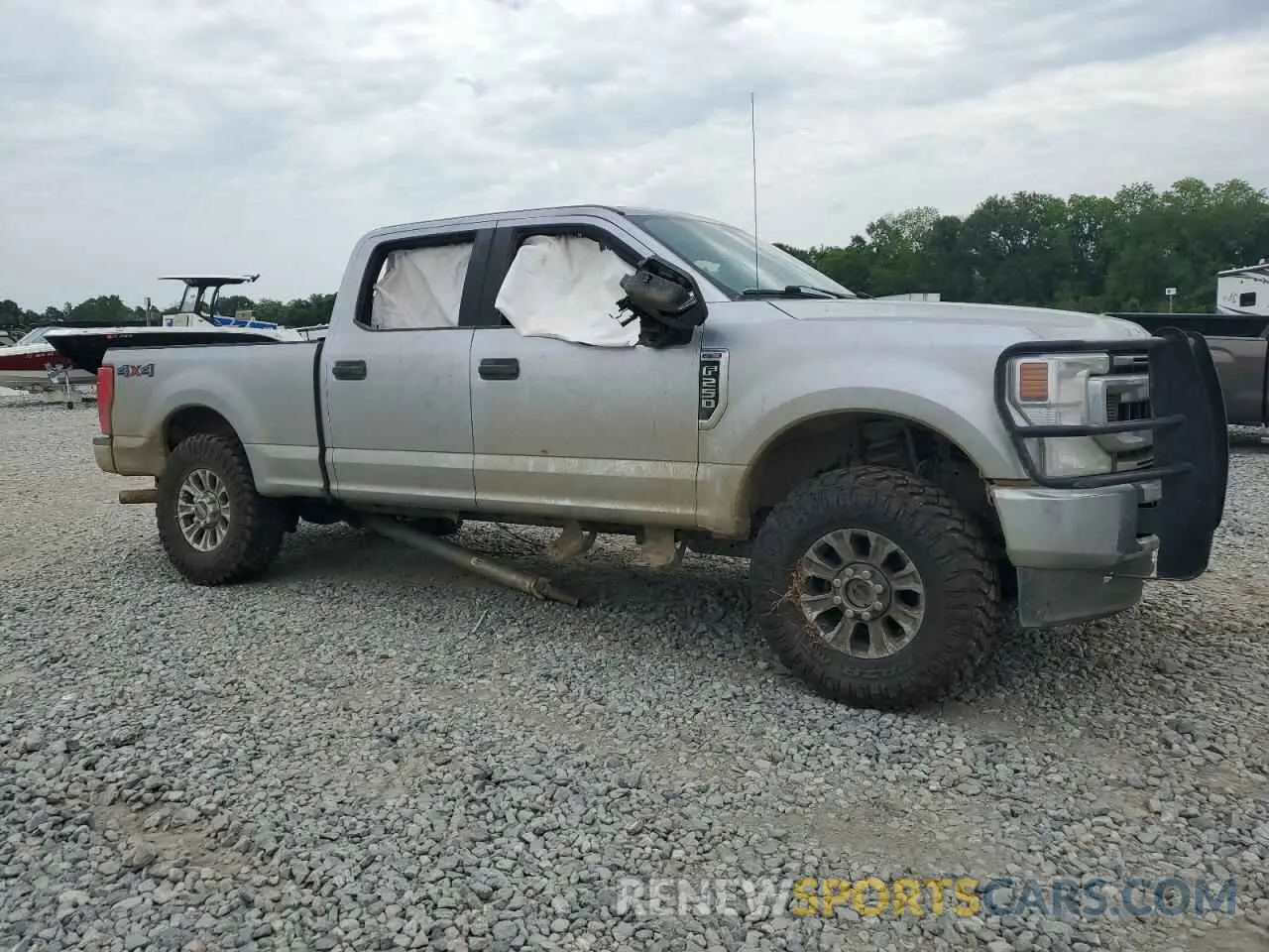4 Photograph of a damaged car 1FT7W2B6XLEE81814 FORD F250 2020