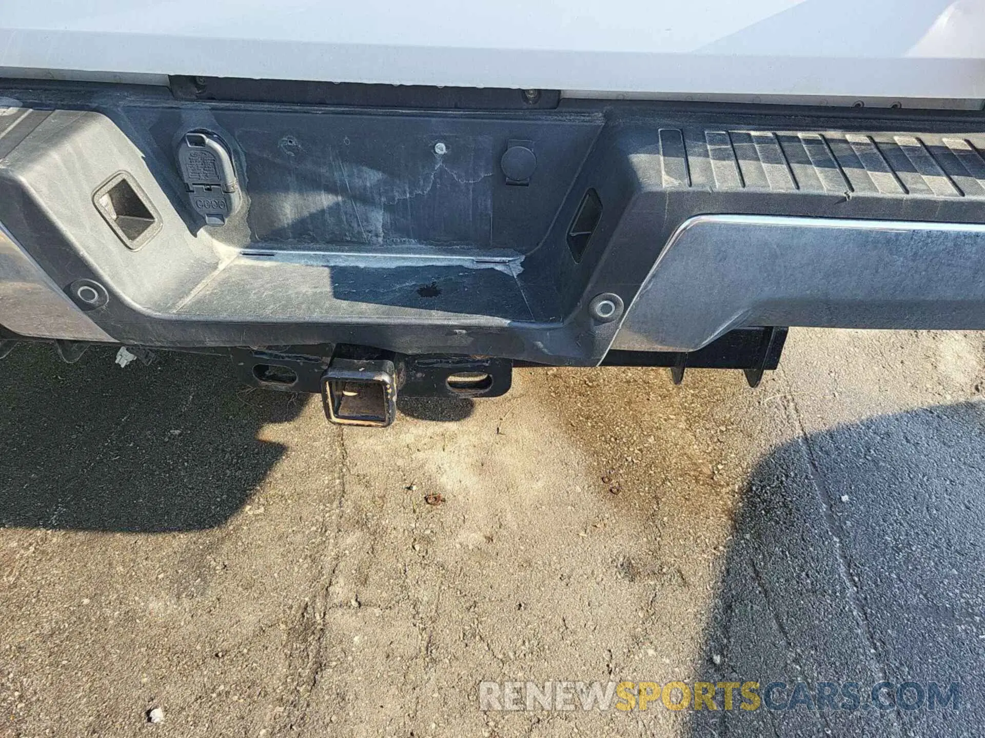 17 Photograph of a damaged car 1FT7W2BT7LED98668 FORD F250 2020