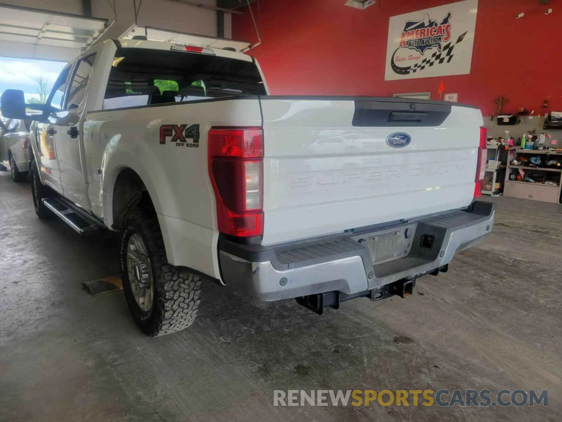 10 Photograph of a damaged car 1FT7W2BT8LED70894 FORD F250 2020