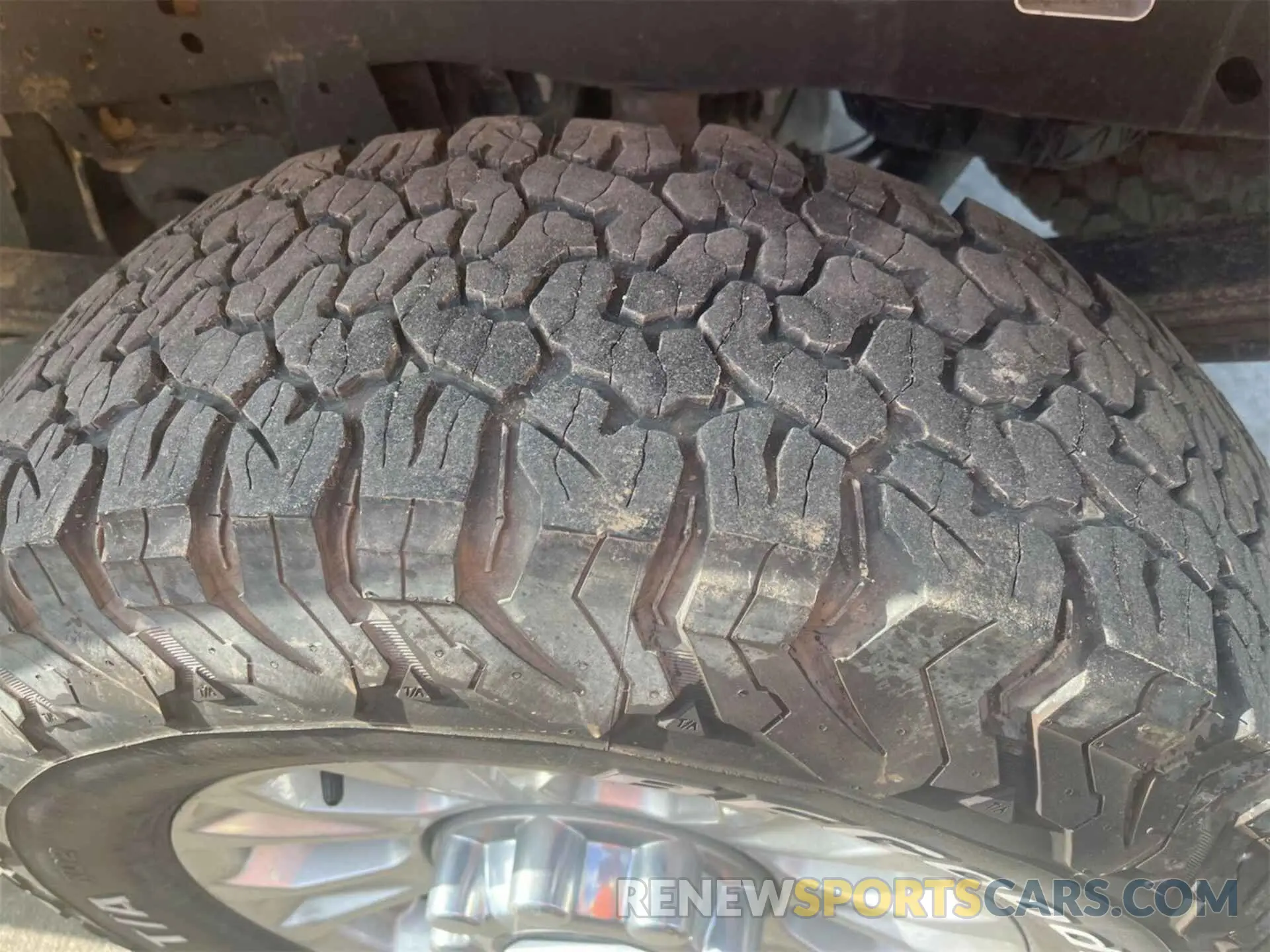 21 Photograph of a damaged car 1FT7W2BT8LED70894 FORD F250 2020