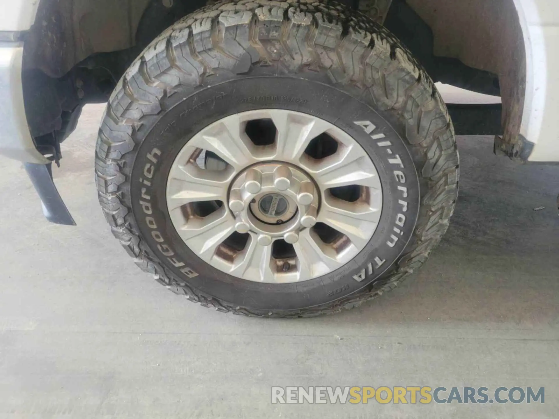 26 Photograph of a damaged car 1FT7W2BT8LED70894 FORD F250 2020