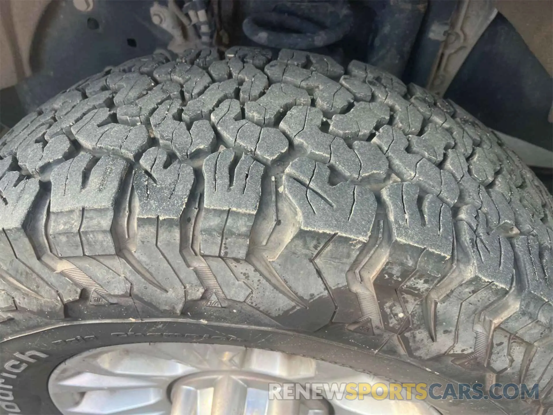 28 Photograph of a damaged car 1FT7W2BT8LED70894 FORD F250 2020