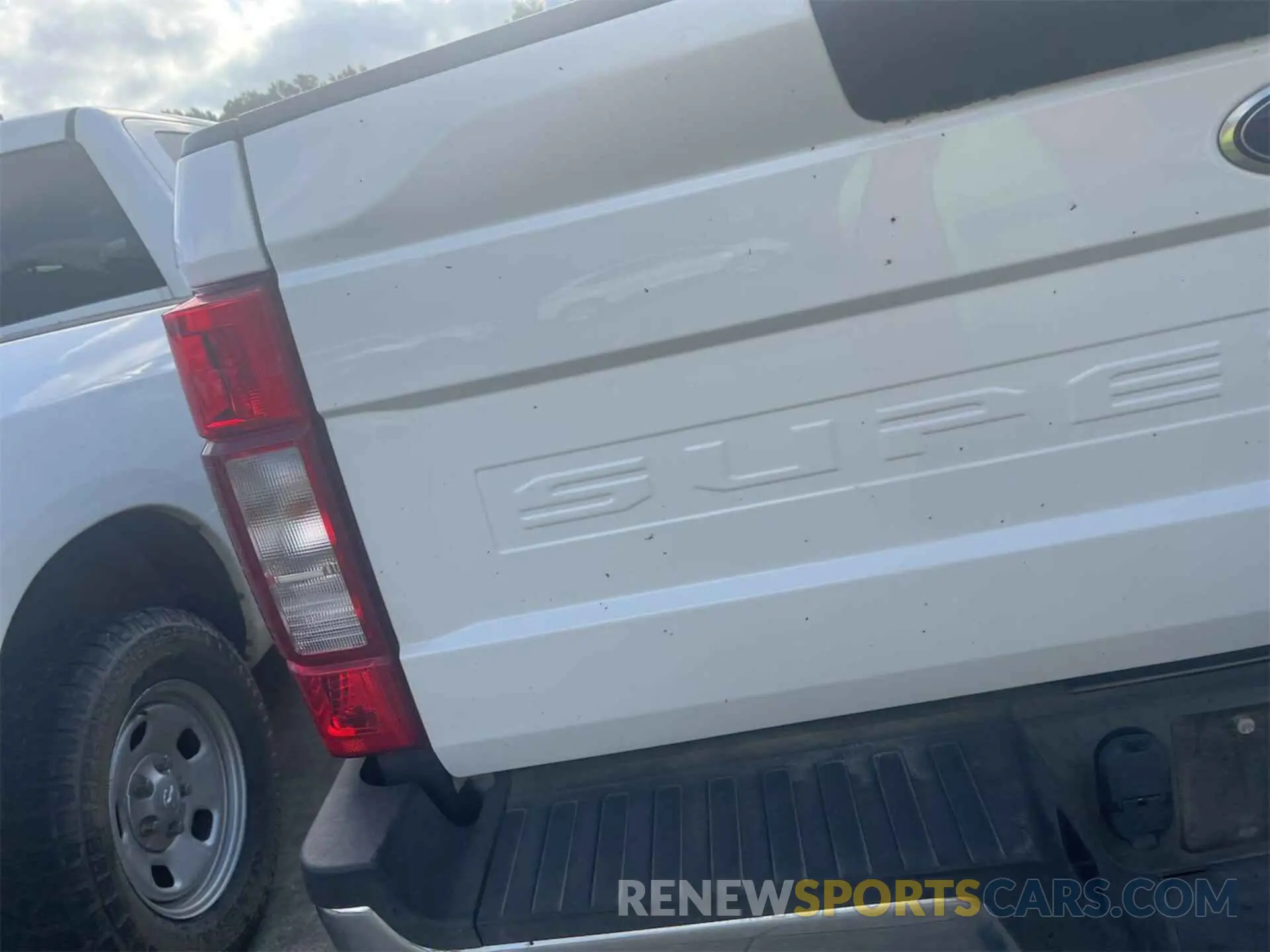 8 Photograph of a damaged car 1FT7W2BT8LED70894 FORD F250 2020