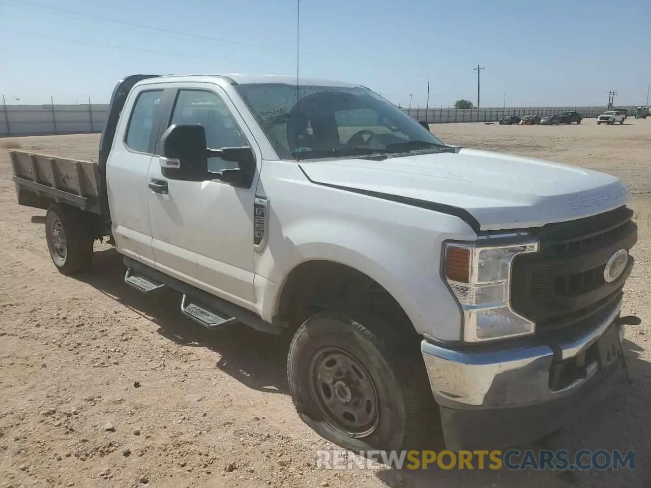 4 Photograph of a damaged car 1FT7X2B63LED78022 FORD F250 2020