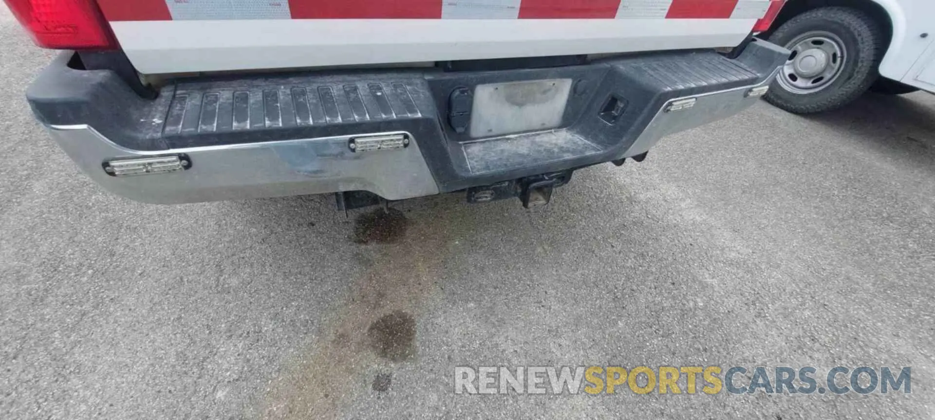 4 Photograph of a damaged car 1FT7X2B69LEC61495 FORD F250 2020