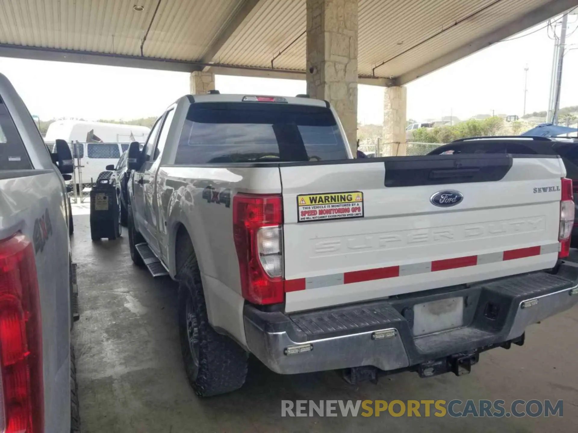 8 Photograph of a damaged car 1FT7X2B69LEC61495 FORD F250 2020