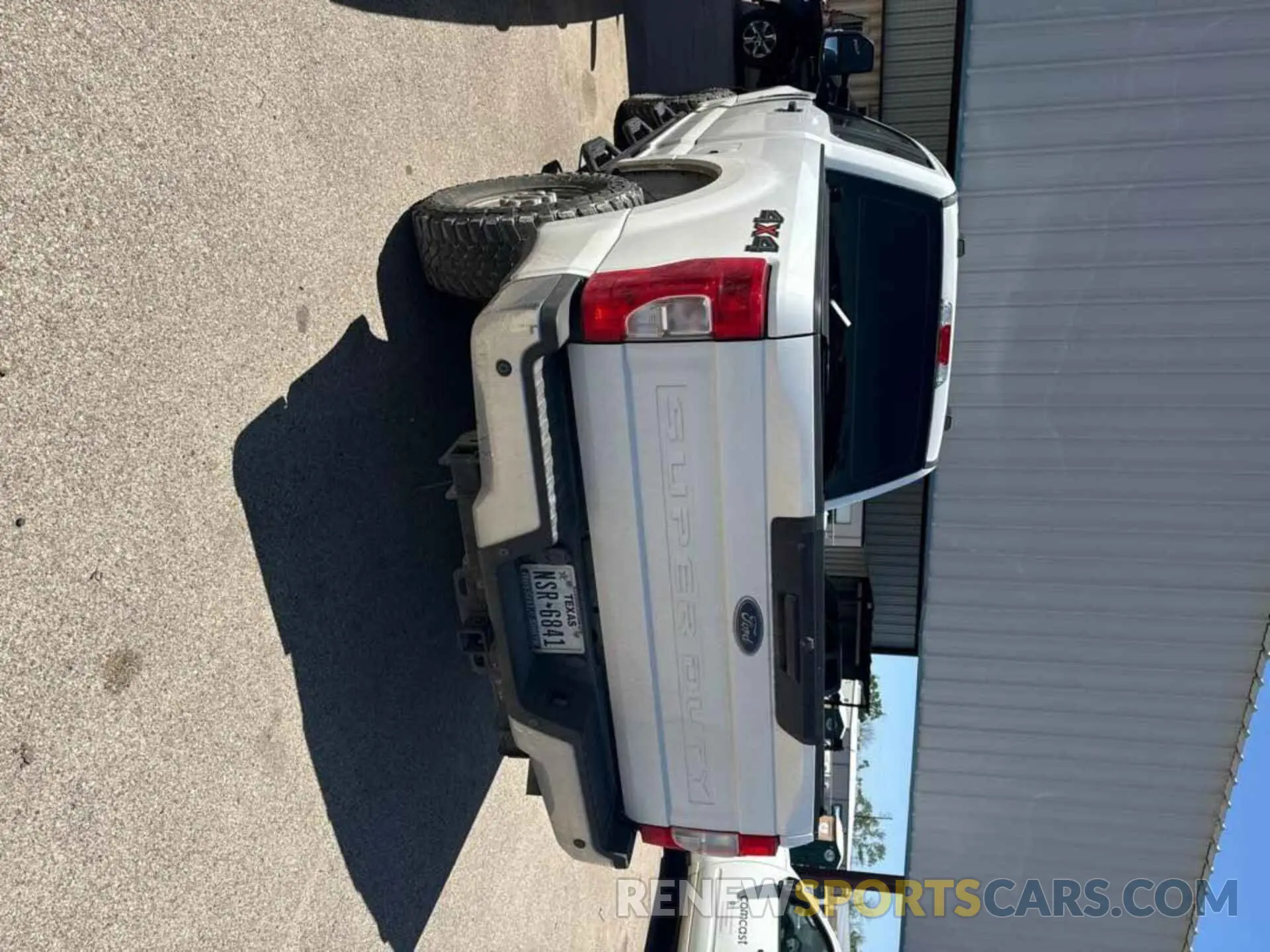 10 Photograph of a damaged car 1FT7X2B6XLEE33369 FORD F250 2020