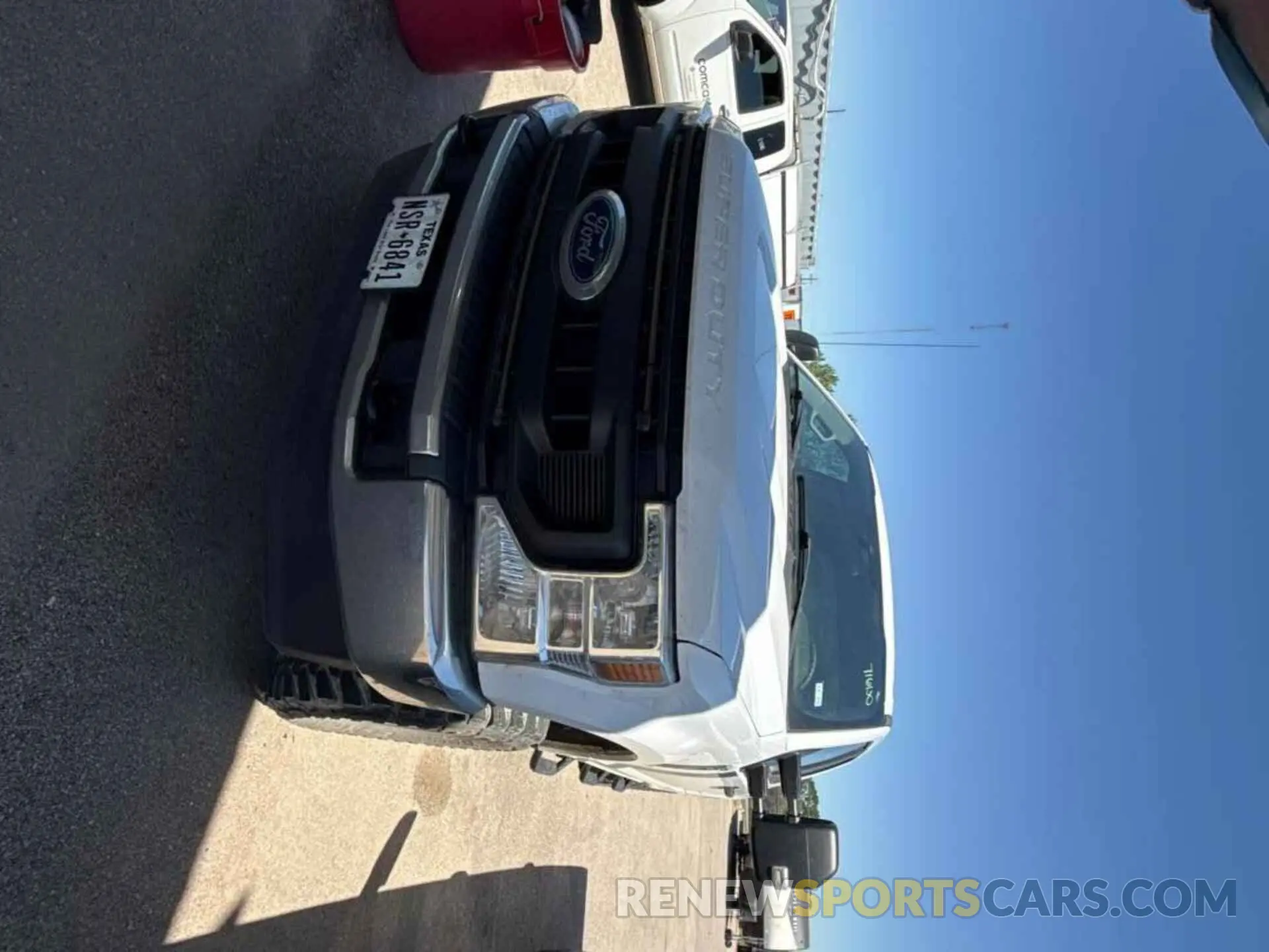 4 Photograph of a damaged car 1FT7X2B6XLEE33369 FORD F250 2020