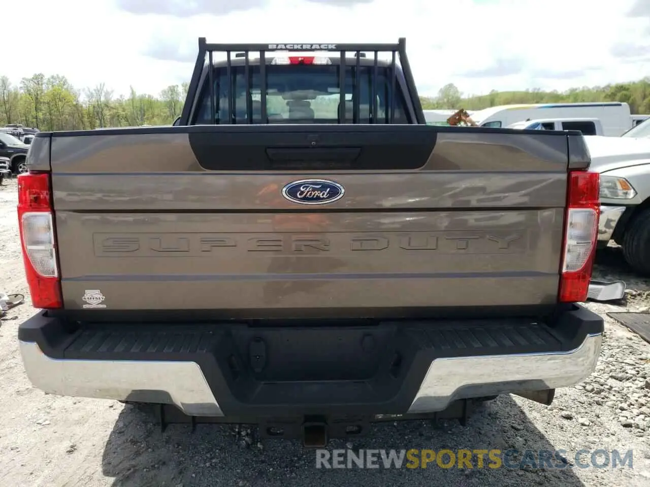 6 Photograph of a damaged car 1FT7X2BN5LEE72152 FORD F250 2020