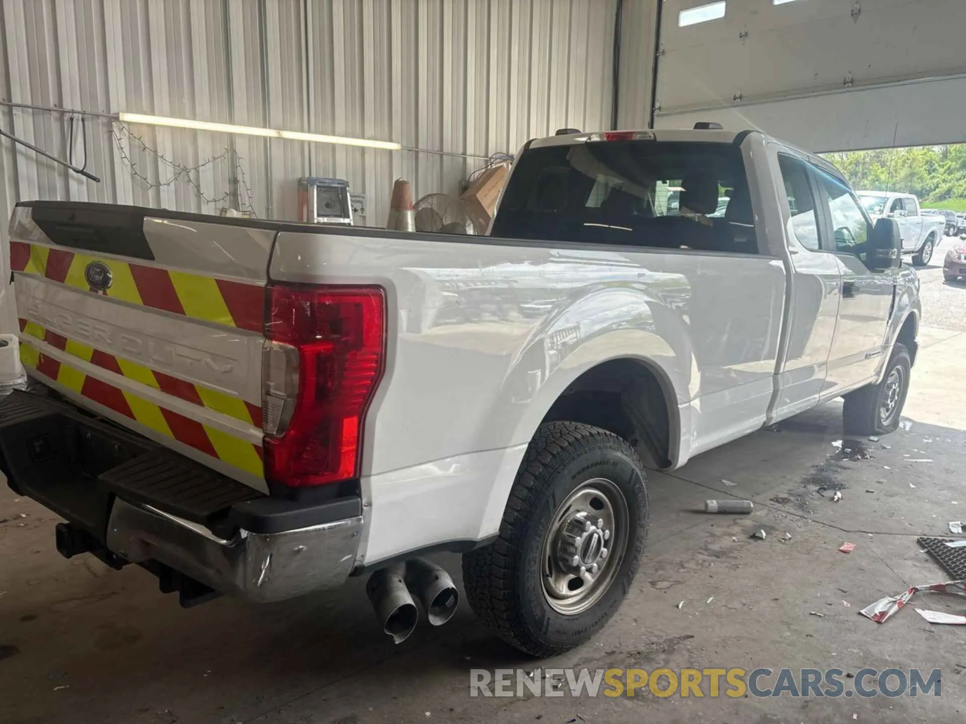 3 Photograph of a damaged car 1FT7X2BT6LEE50448 FORD F250 2020