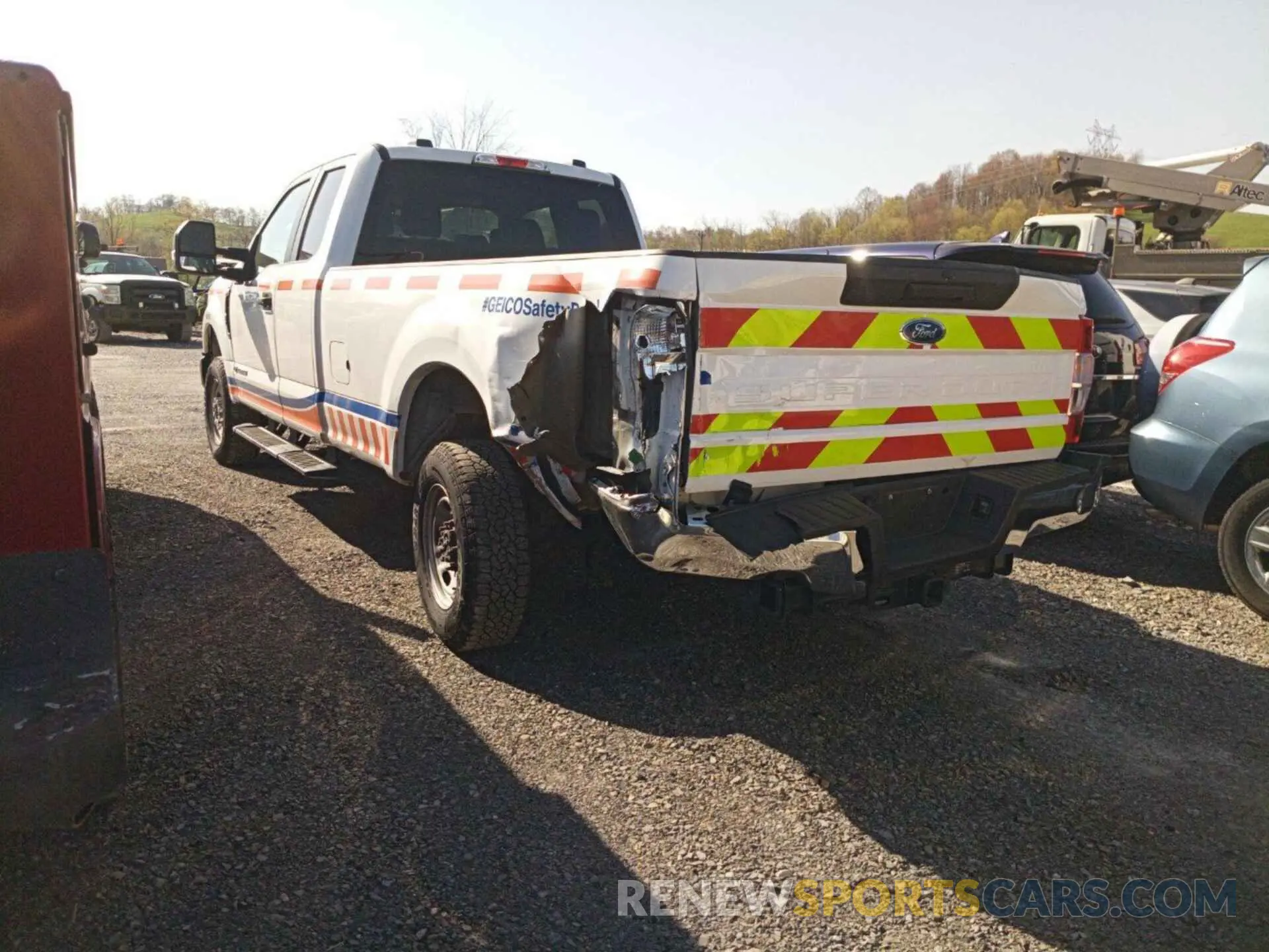 9 Photograph of a damaged car 1FT7X2BT6LEE50448 FORD F250 2020
