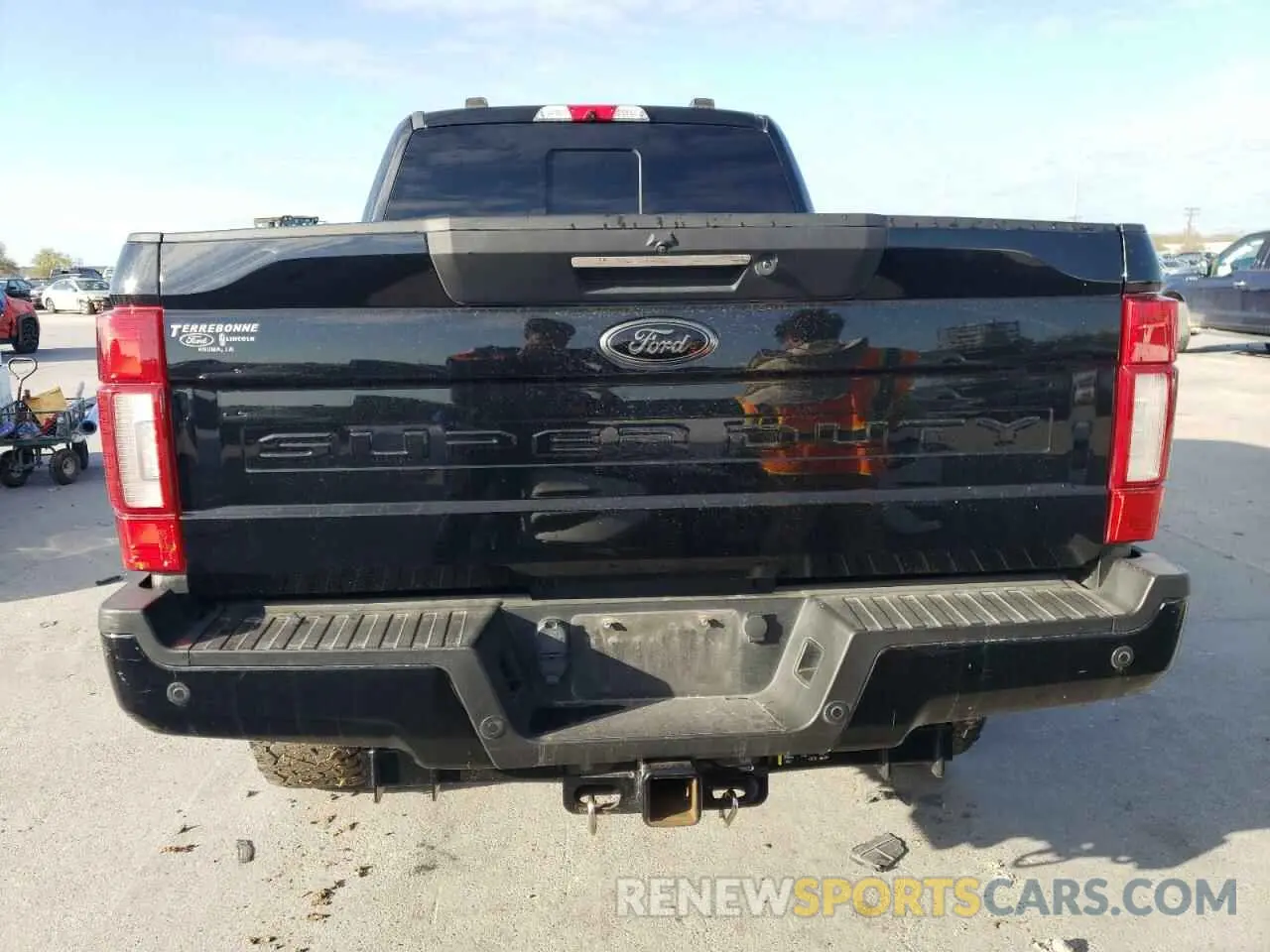 6 Photograph of a damaged car 1FT8W2BT0LEC67313 FORD F250 2020