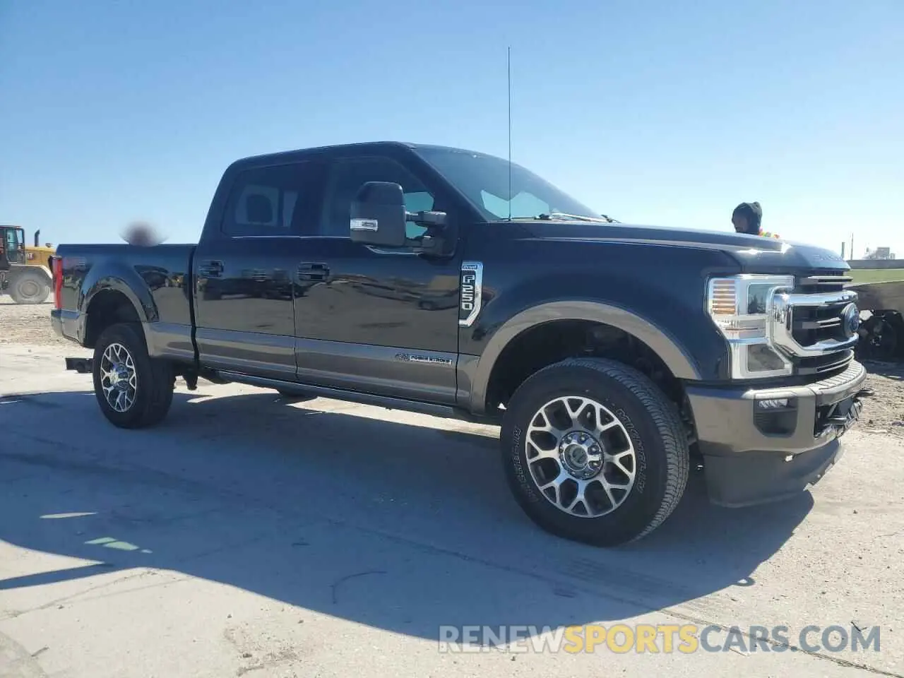 4 Photograph of a damaged car 1FT8W2BT5LEC88402 FORD F250 2020