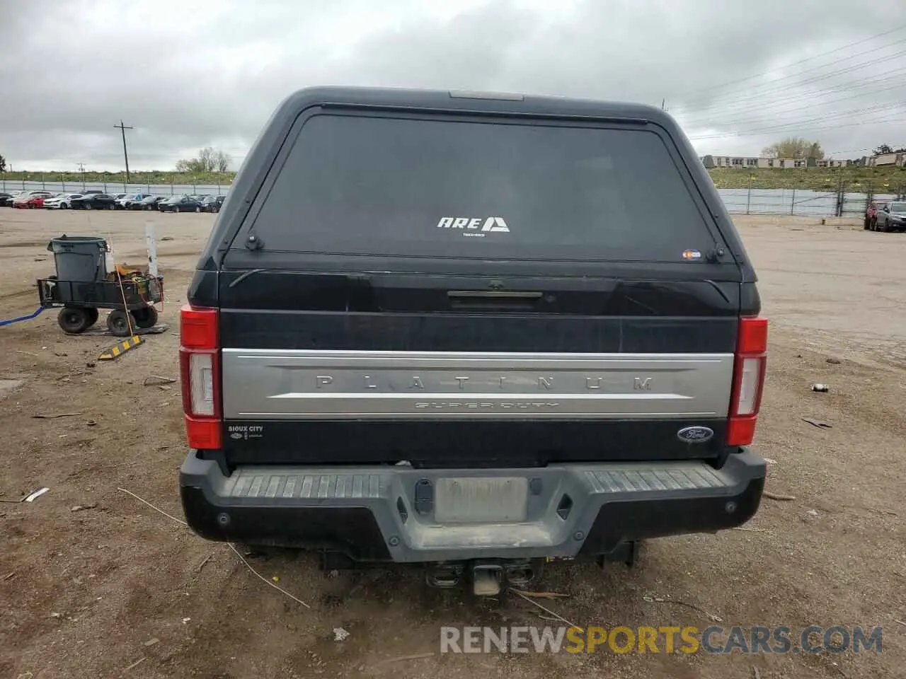 6 Photograph of a damaged car 1FT8W2BT7LEE77472 FORD F250 2020