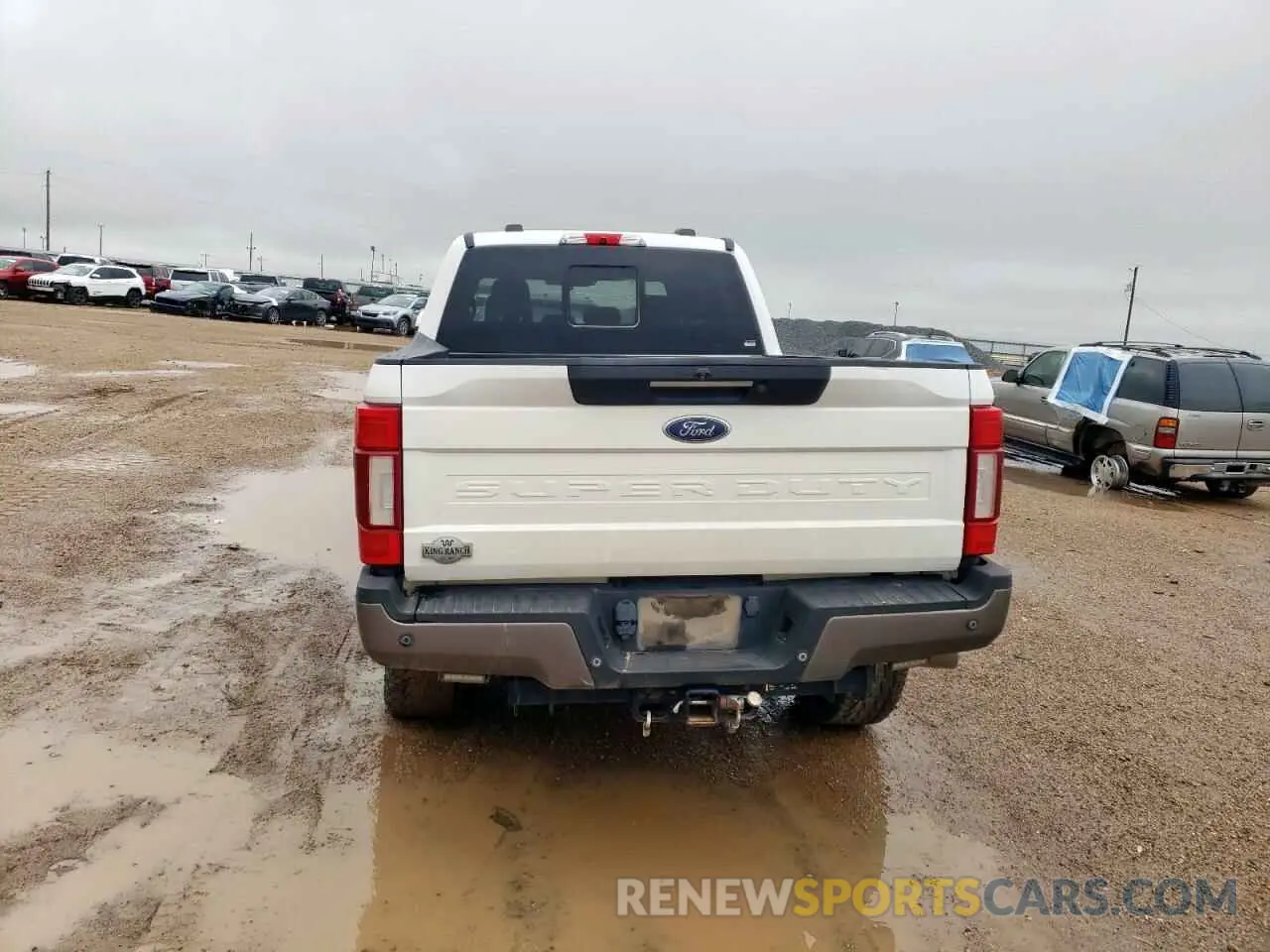 6 Photograph of a damaged car 1FT8W2BTXLEC70249 FORD F250 2020