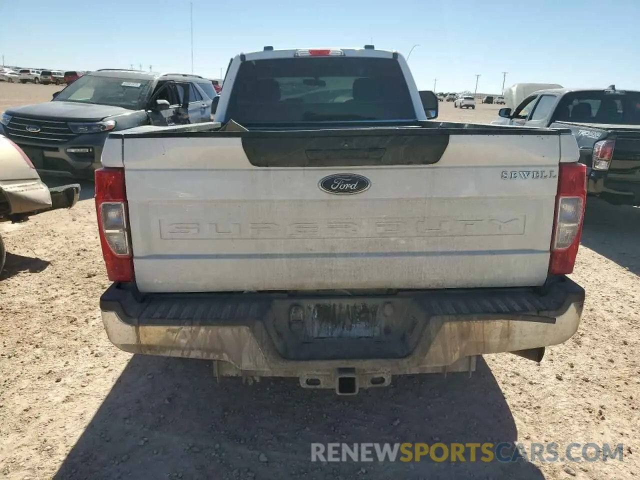 6 Photograph of a damaged car 1FTBF2A65LEE05736 FORD F250 2020