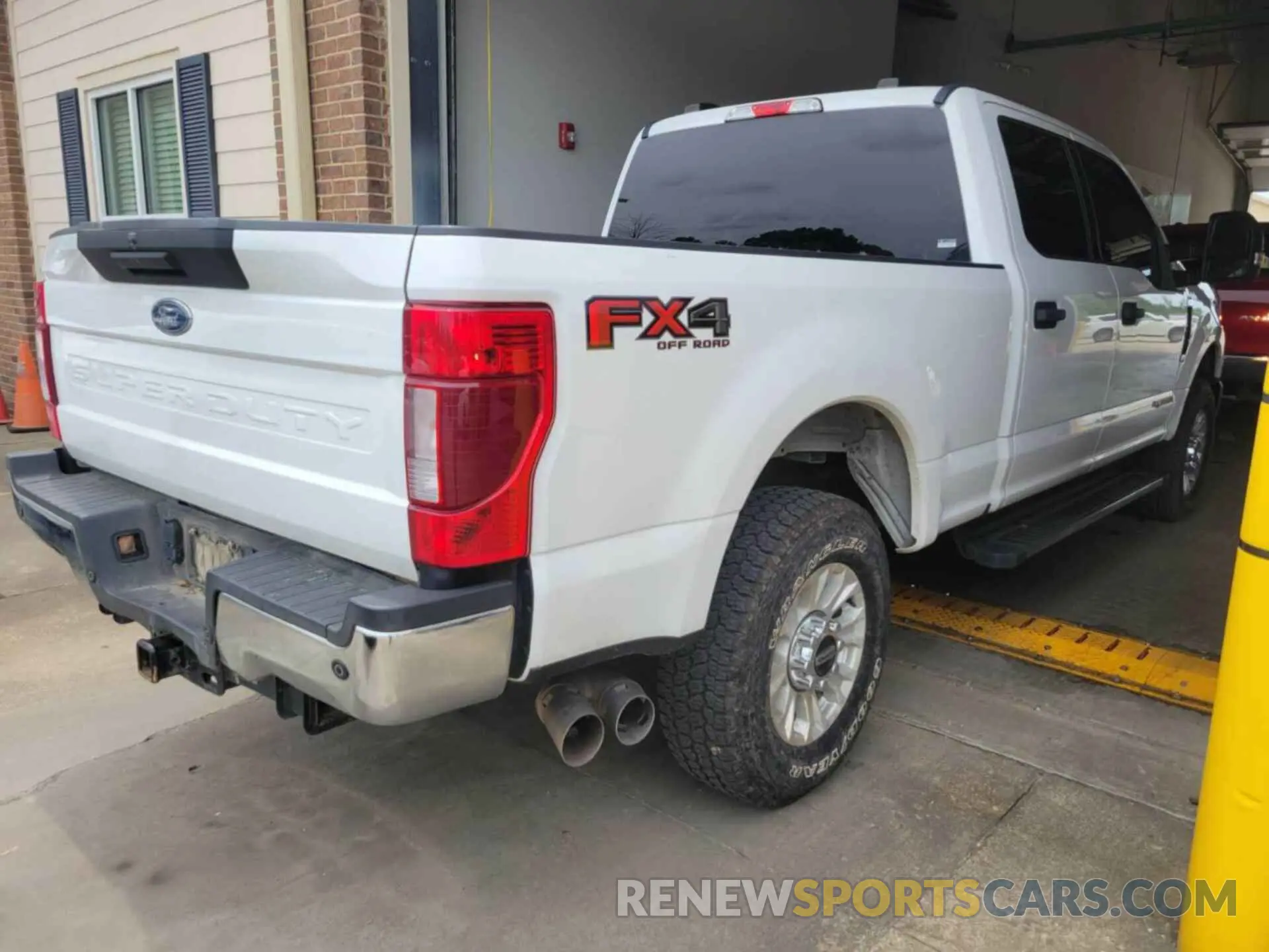 29 Photograph of a damaged car 1FT7W2BT4MED57335 FORD F250 2021