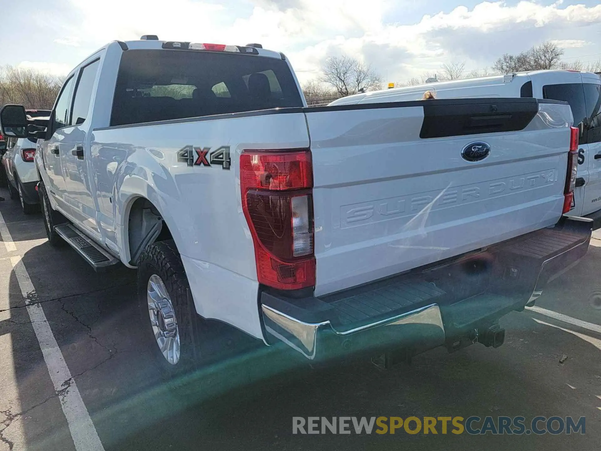 18 Photograph of a damaged car 1FT7W2BT8MED57452 FORD F250 2021