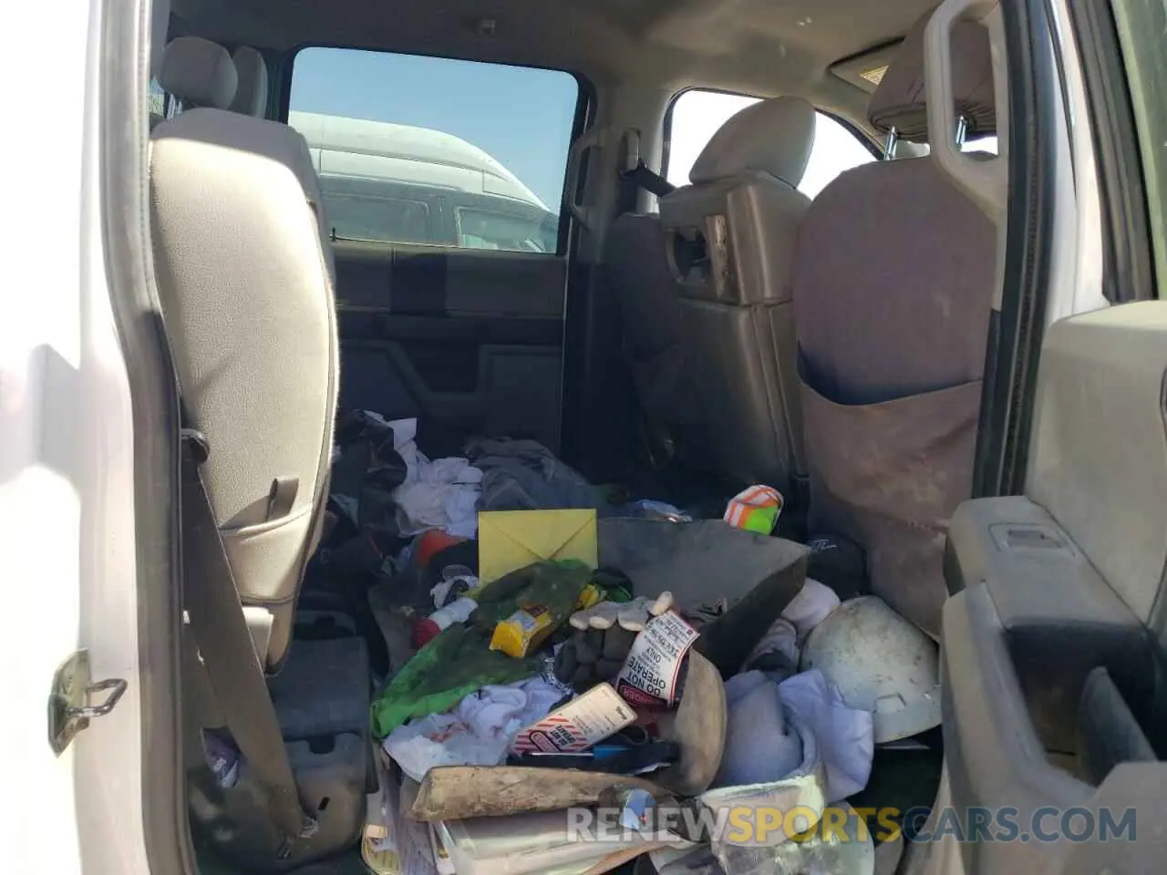 10 Photograph of a damaged car 1FT7W2BTXMEC26975 FORD F250 2021