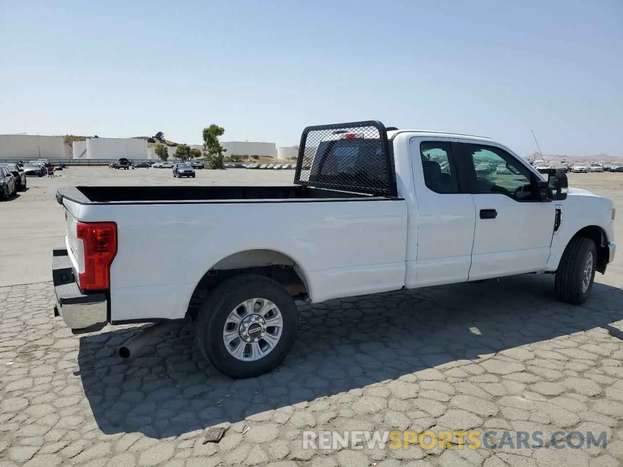3 Photograph of a damaged car 1FT7X2A6XMEC91141 FORD F250 2021