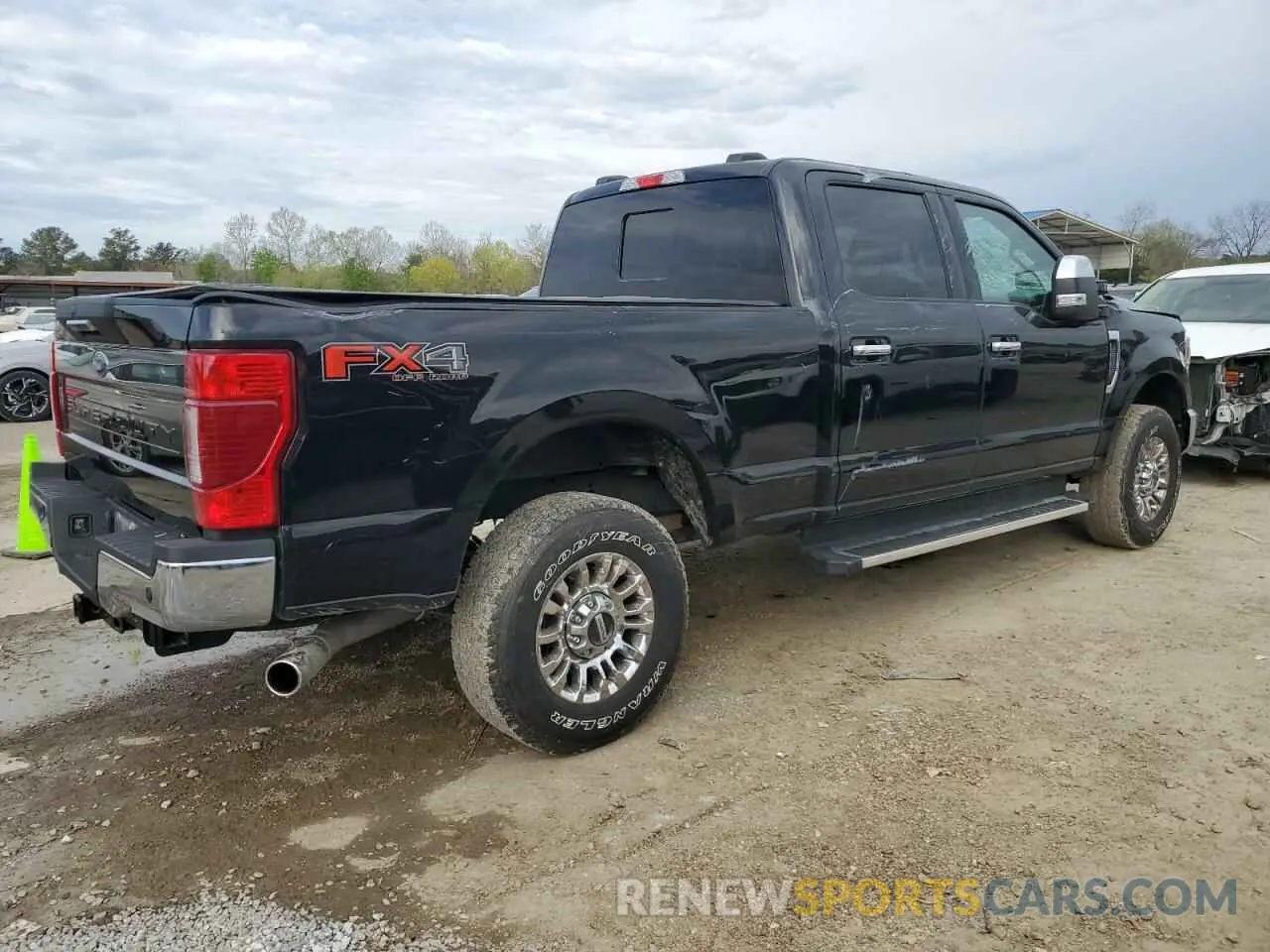 3 Photograph of a damaged car 1FT7W2BN8NEG37908 FORD F250 2022