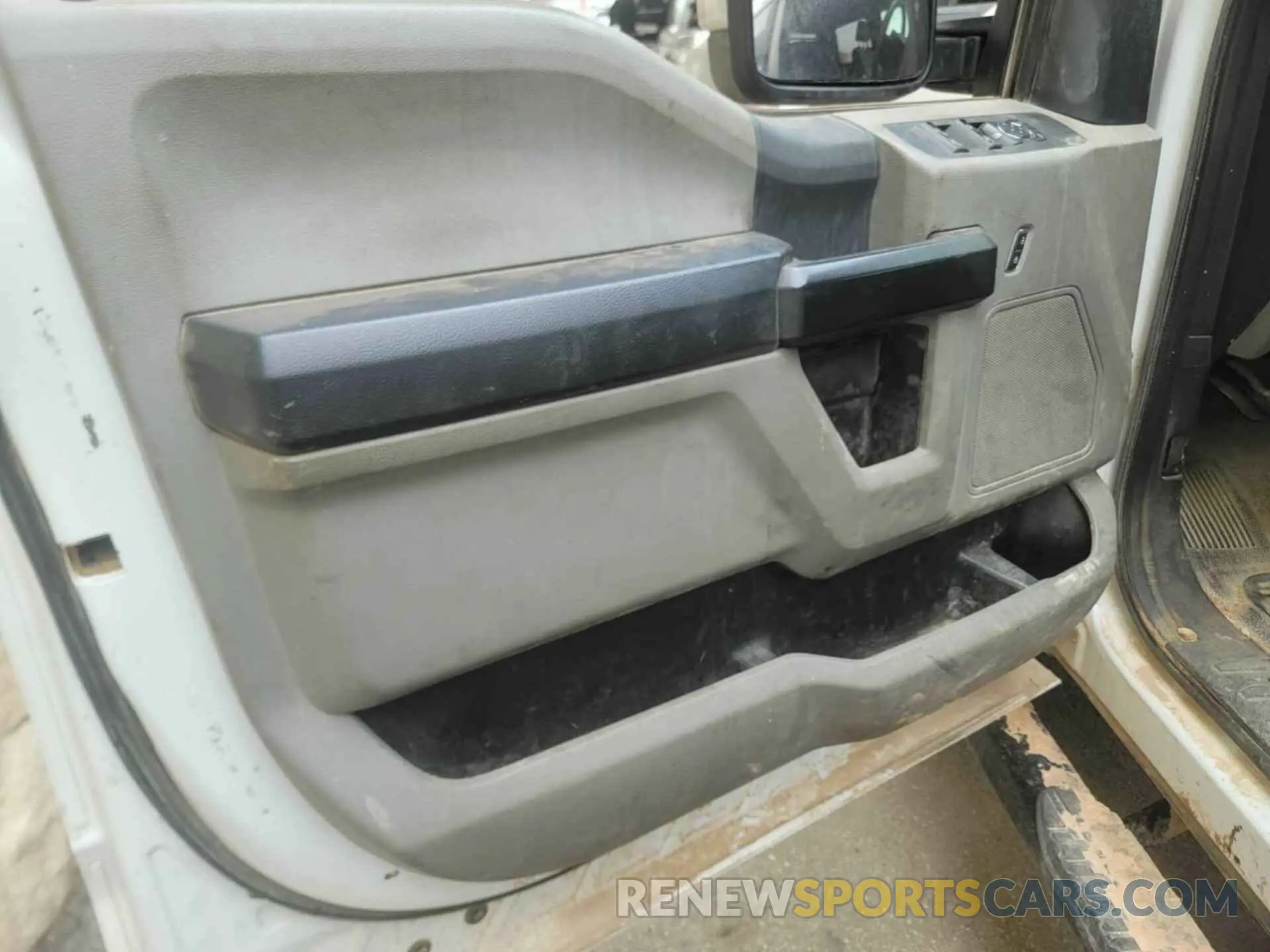 3 Photograph of a damaged car 1FT7W2BT1NEE43199 FORD F250 2022