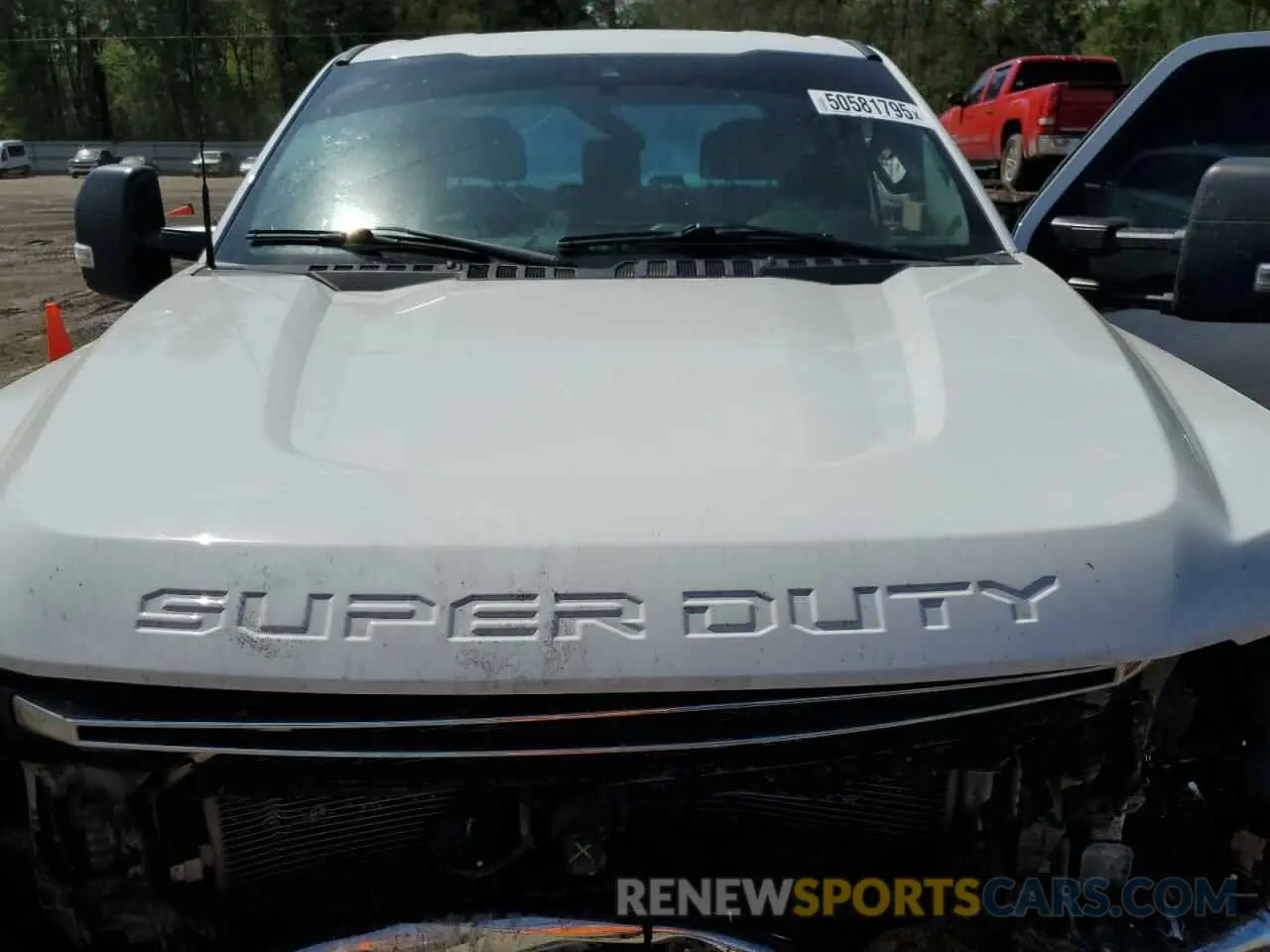 11 Photograph of a damaged car 1FT7W2BT4NEG36401 FORD F250 2022