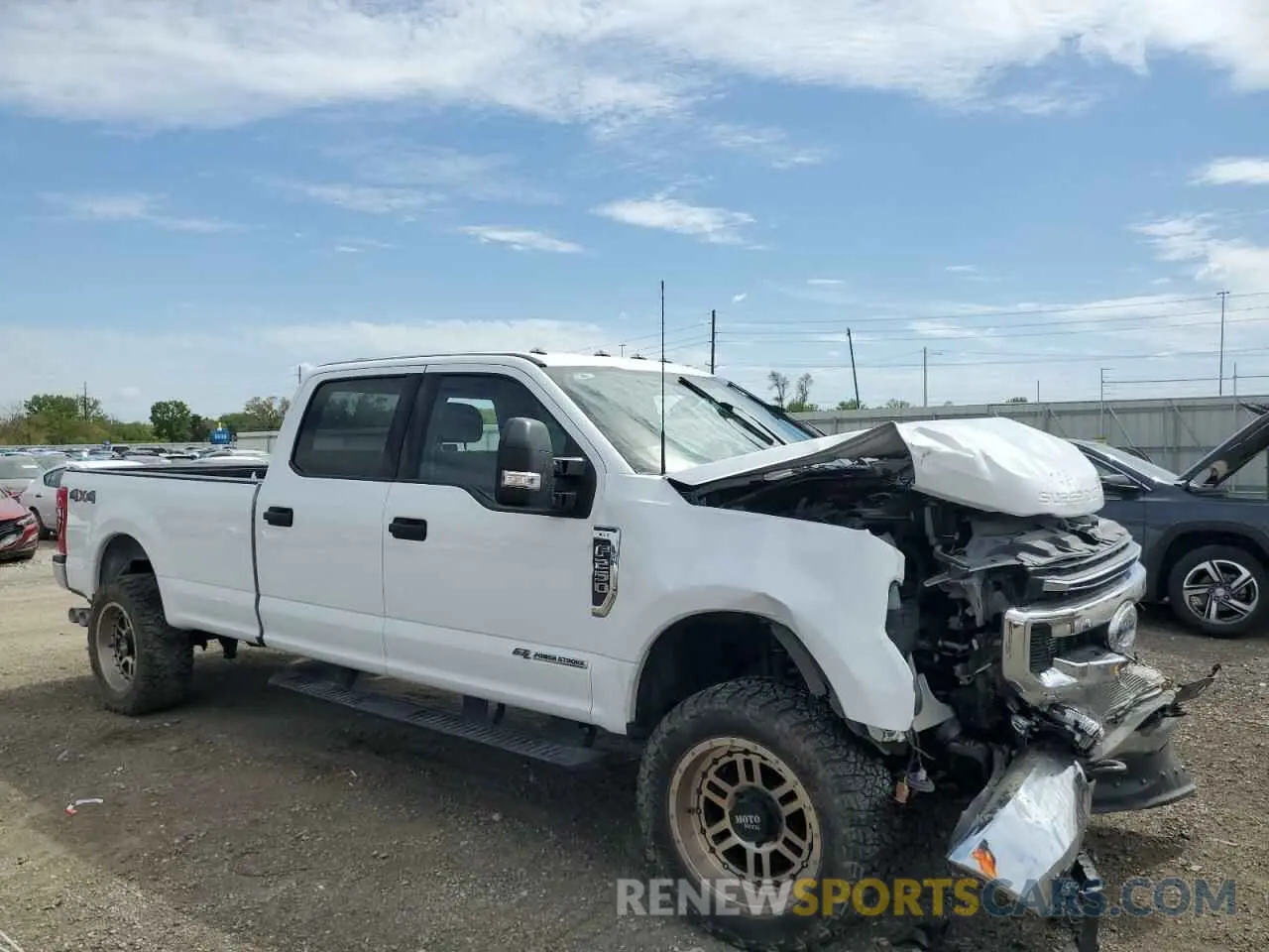 4 Photograph of a damaged car 1FT7W2BT6NEG42331 FORD F250 2022