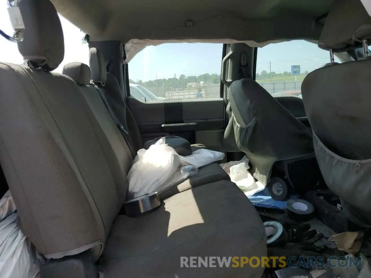 10 Photograph of a damaged car 1FT7W2BT7NEE89975 FORD F250 2022