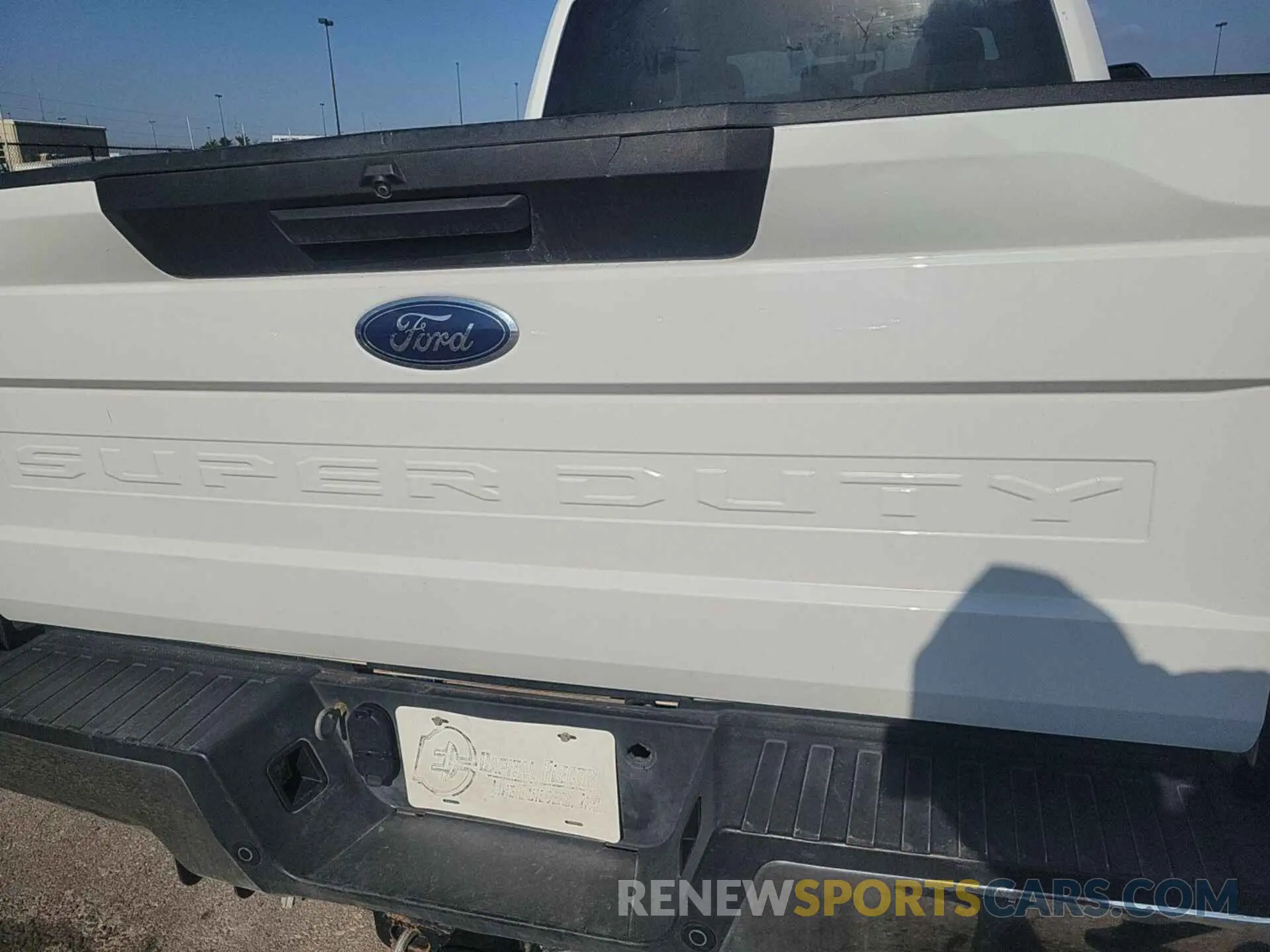 8 Photograph of a damaged car 1FT7W2BT9NEC18593 FORD F250 2022