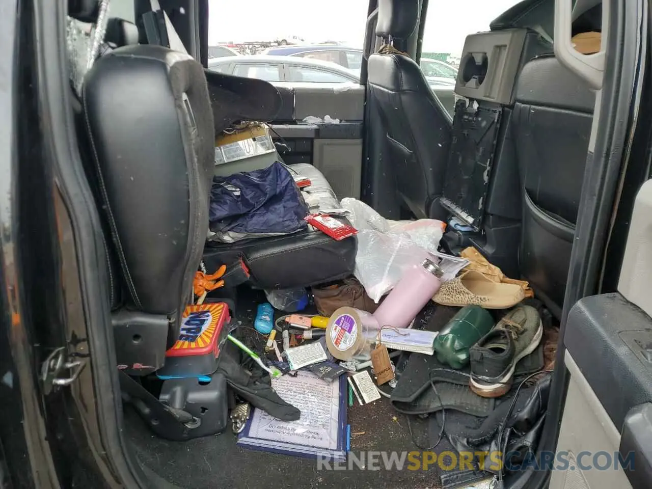 10 Photograph of a damaged car 1FT7W2BT9NEE21368 FORD F250 2022