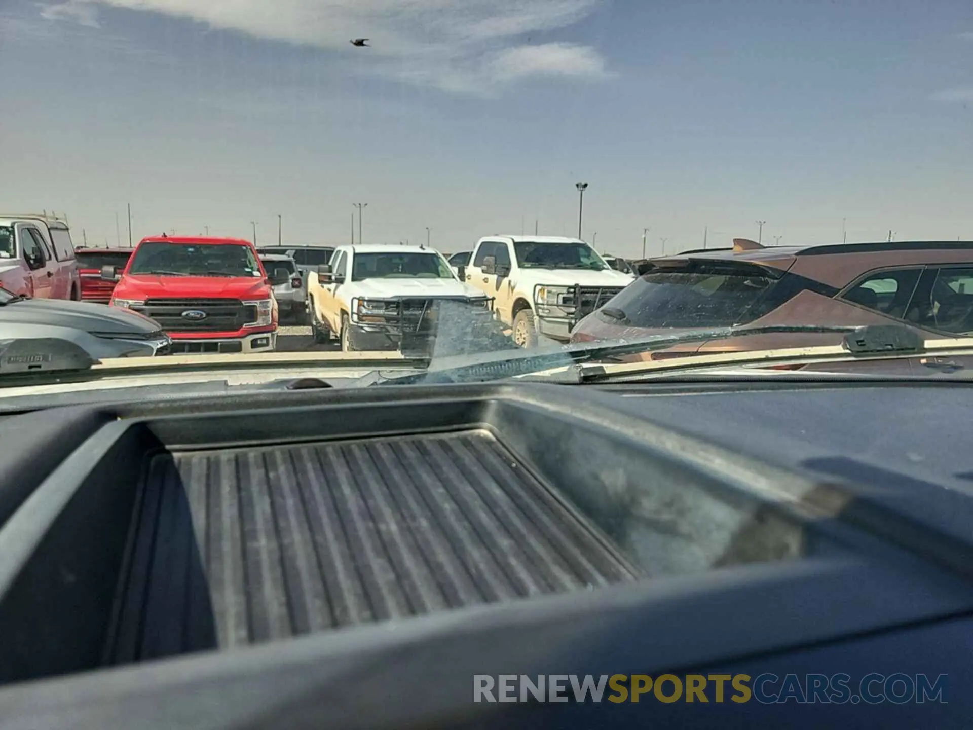 18 Photograph of a damaged car 1FT7X2B60NEE90697 FORD F250 2022