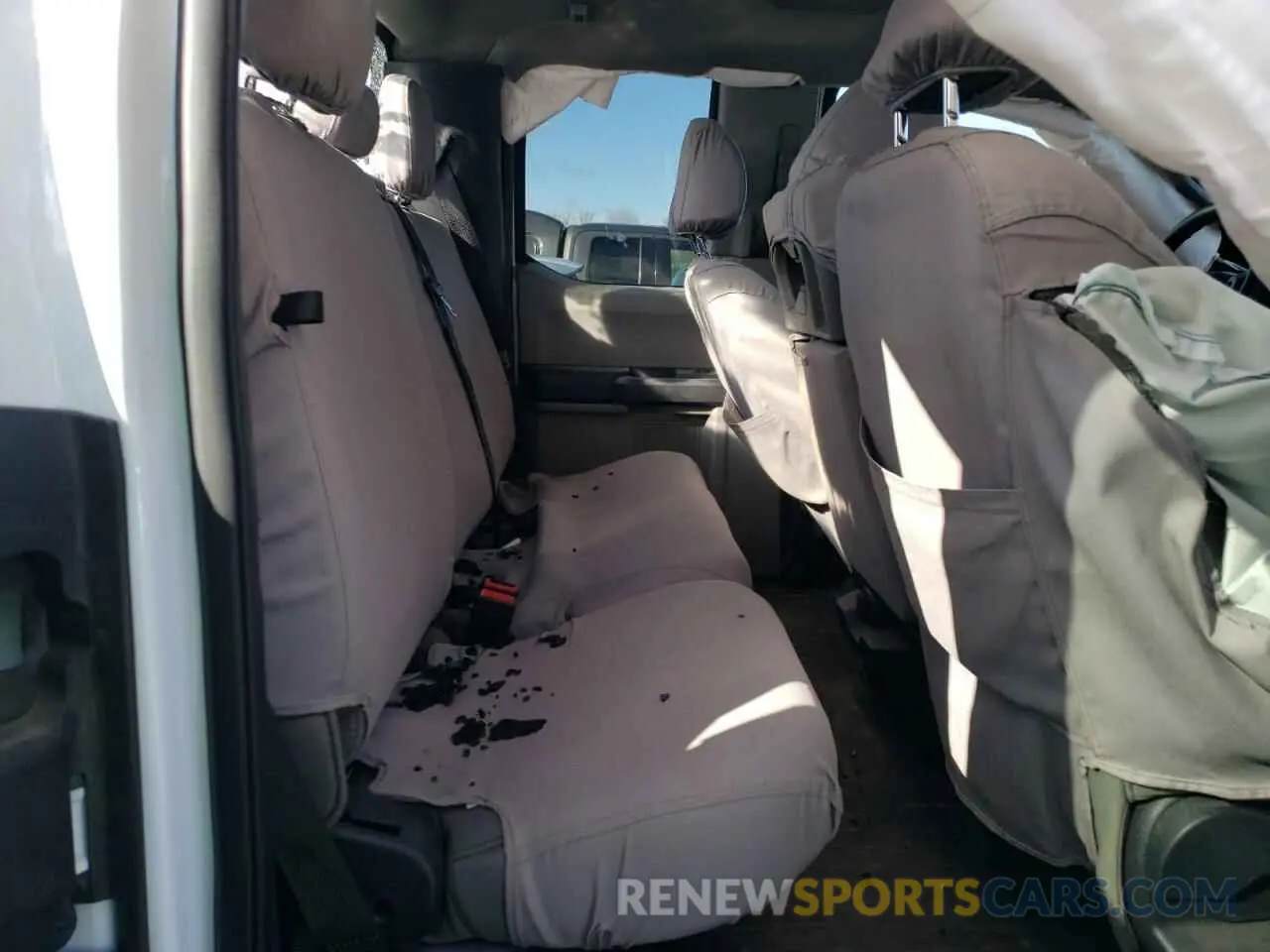 10 Photograph of a damaged car 1FT7X2B60NEF27845 FORD F250 2022