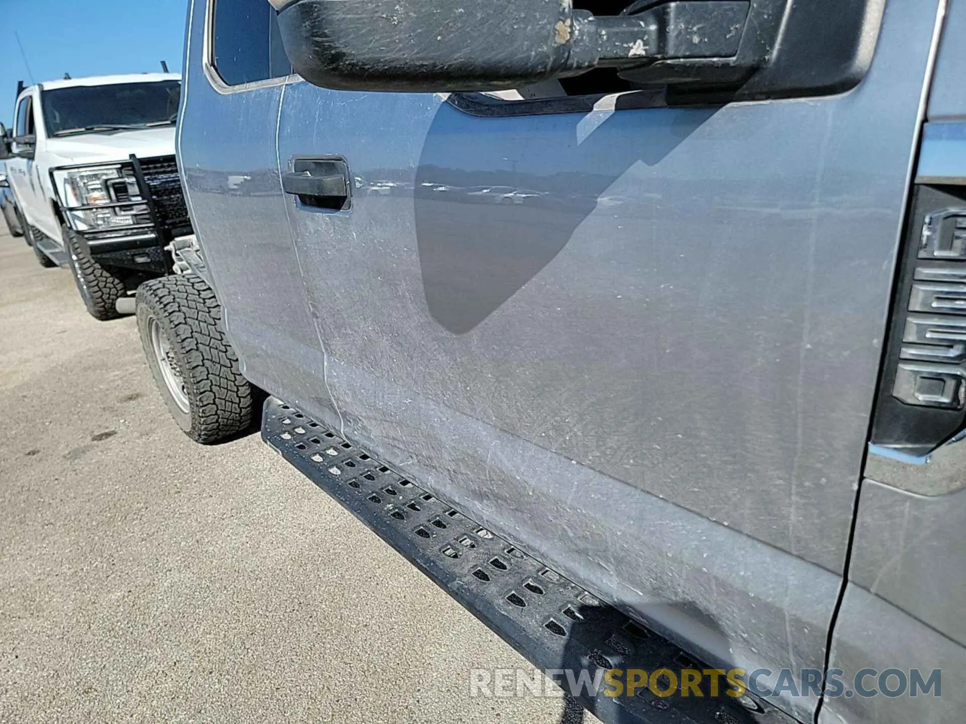 4 Photograph of a damaged car 1FT7X2B62NEE24877 FORD F250 2022