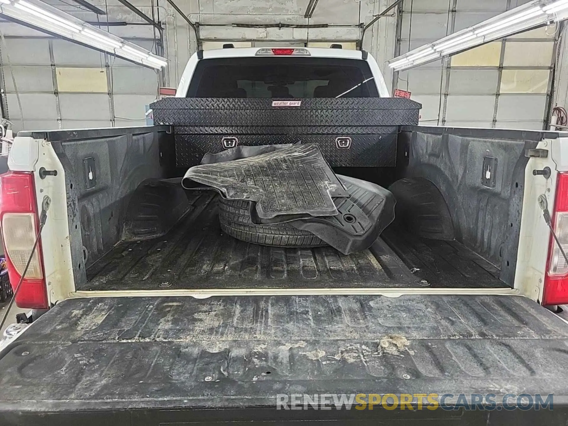 35 Photograph of a damaged car 1FT7X2B64NEE67861 FORD F250 2022