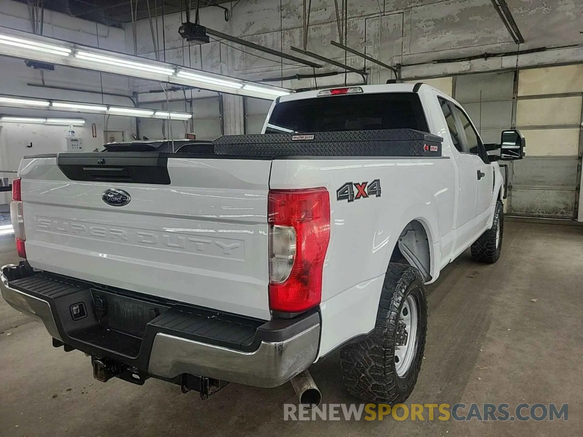 47 Photograph of a damaged car 1FT7X2B64NEE67861 FORD F250 2022