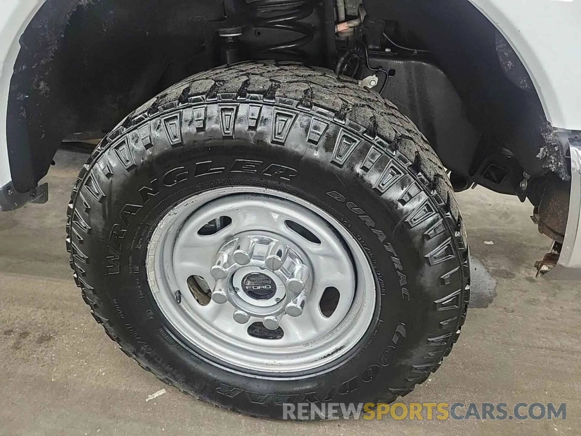 53 Photograph of a damaged car 1FT7X2B64NEE67861 FORD F250 2022