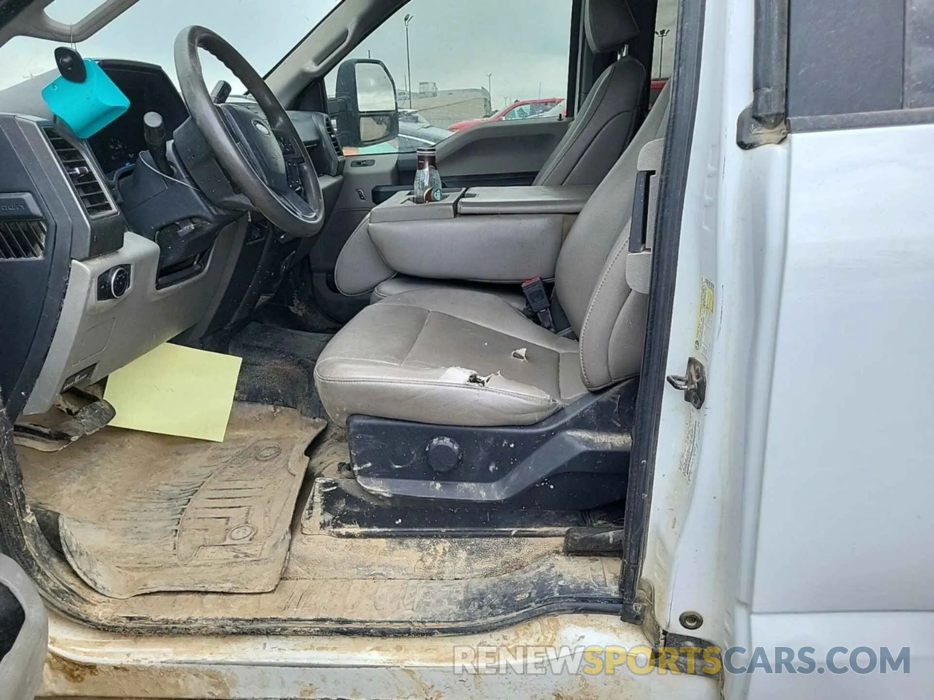 16 Photograph of a damaged car 1FT7X2B66NEE67862 FORD F250 2022