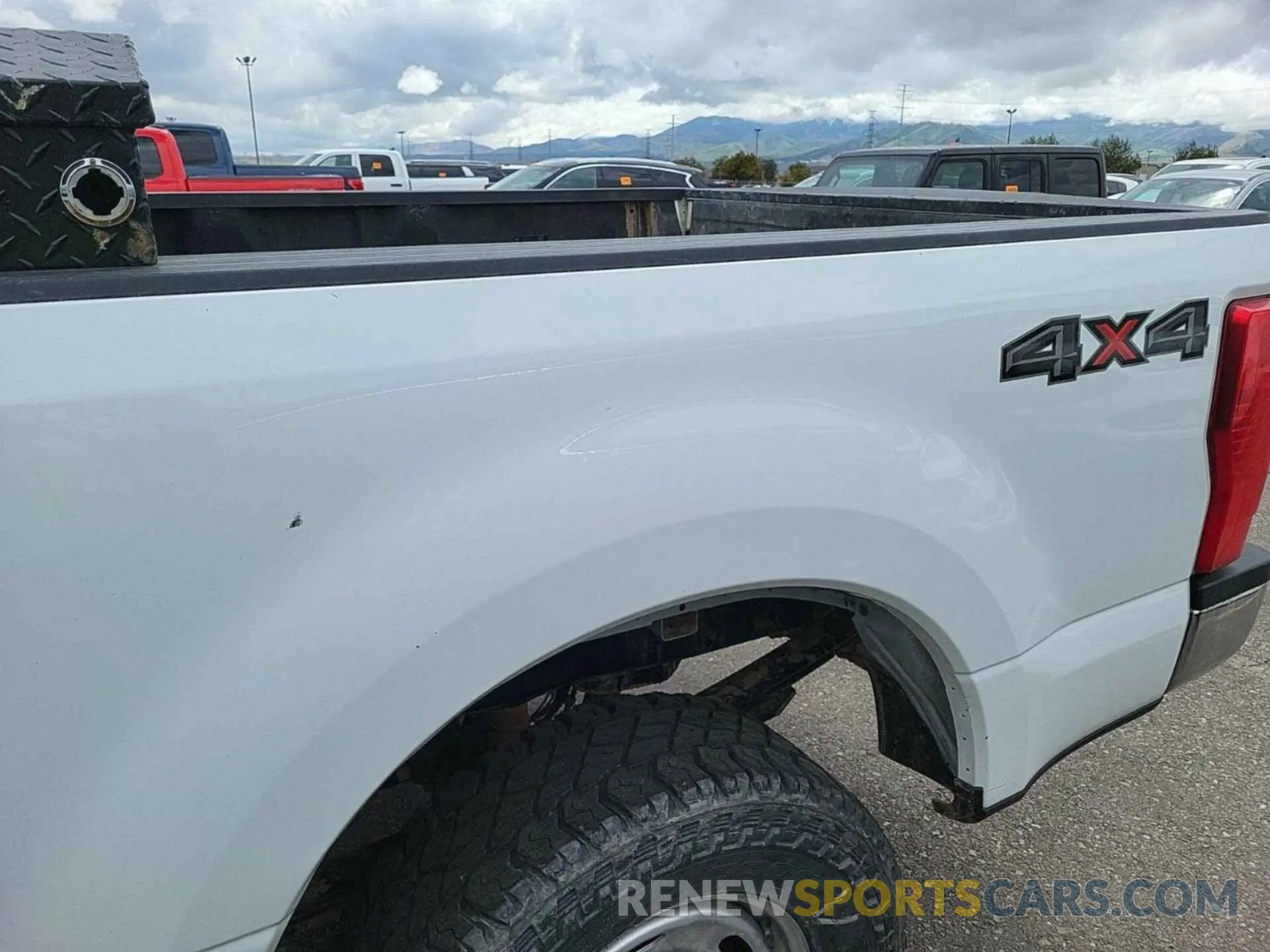 51 Photograph of a damaged car 1FT7X2B66NEE67862 FORD F250 2022