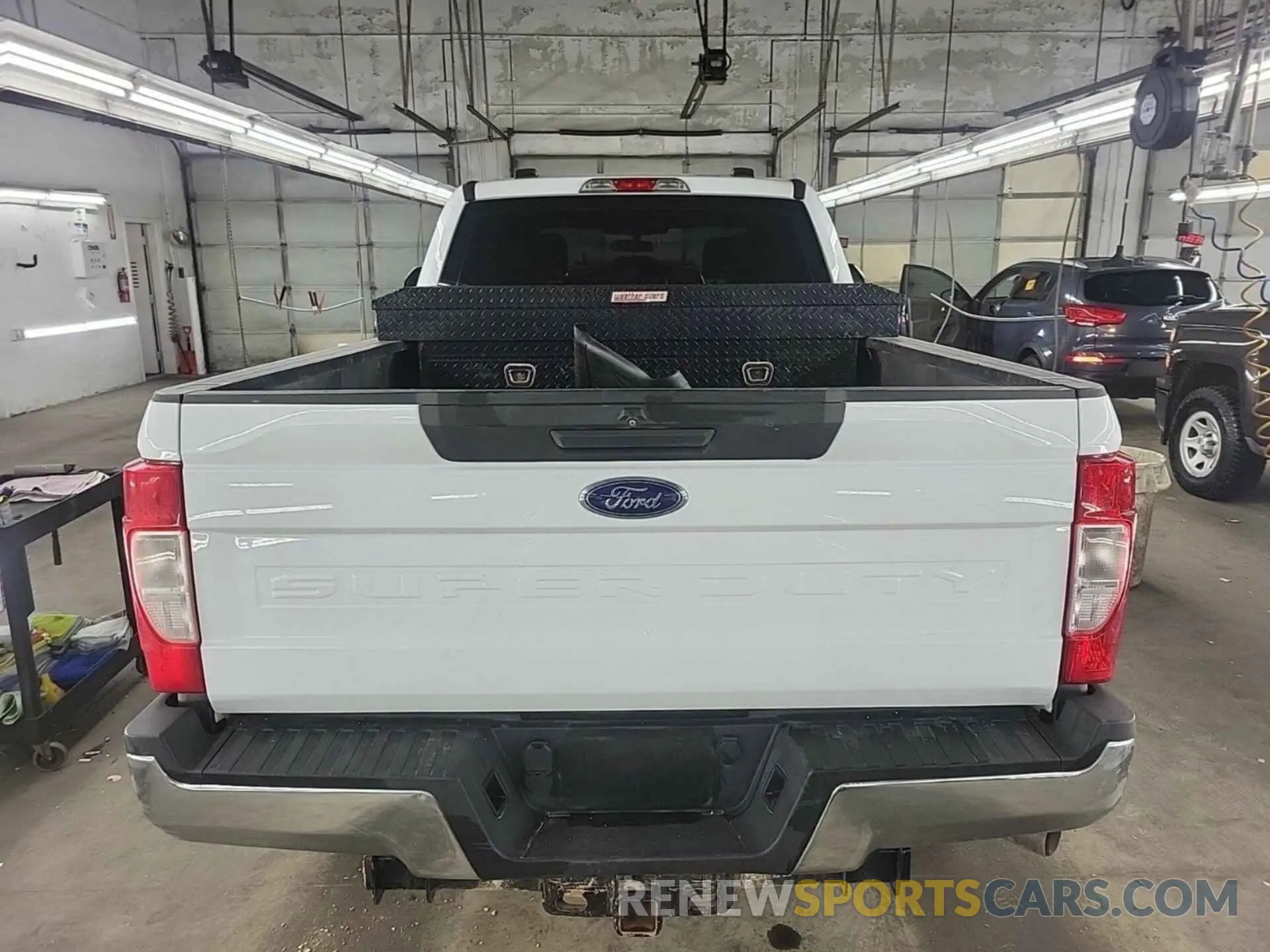 61 Photograph of a damaged car 1FT7X2B66NEE67862 FORD F250 2022