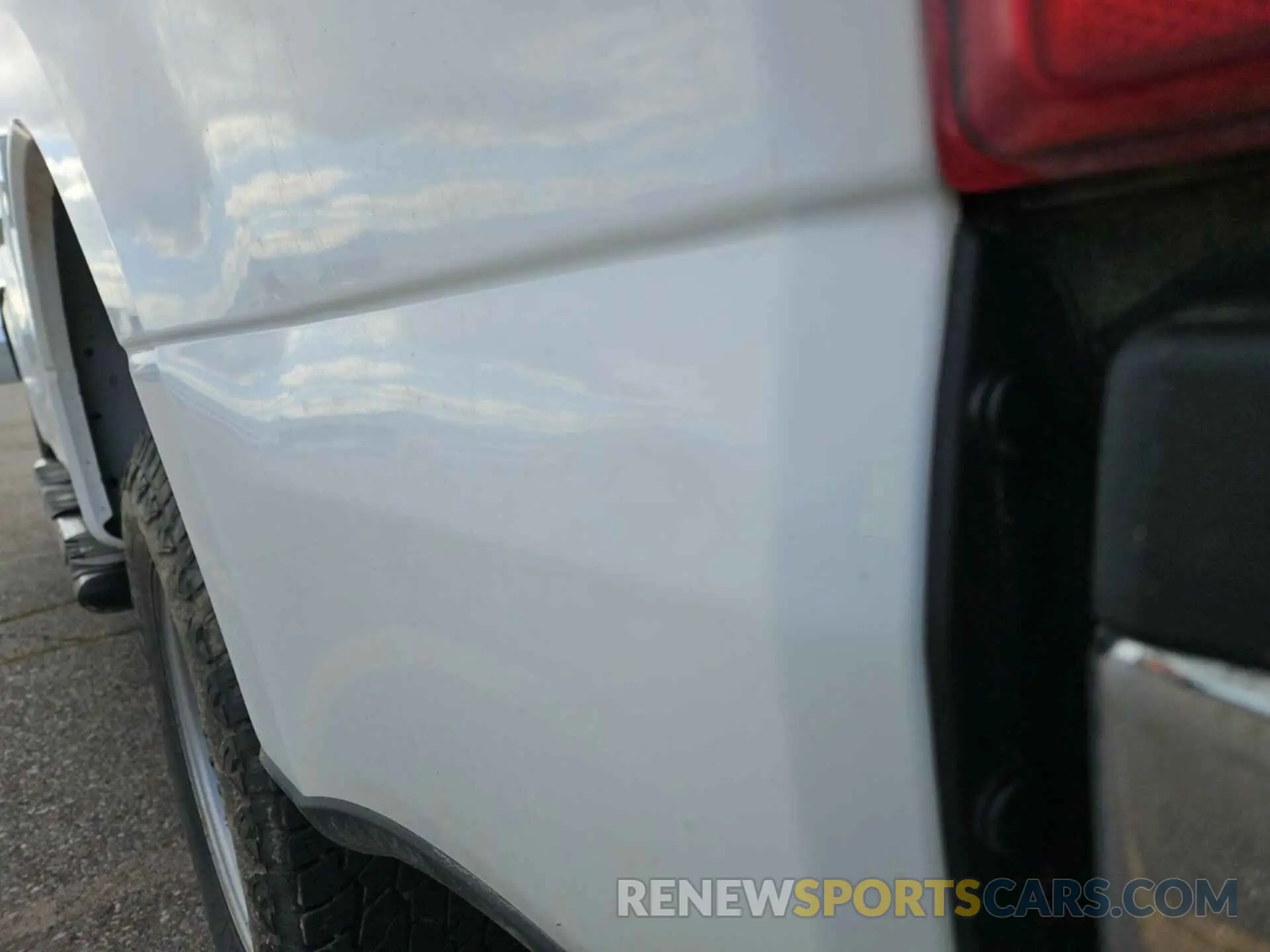 8 Photograph of a damaged car 1FT7X2B67NEE90695 FORD F250 2022