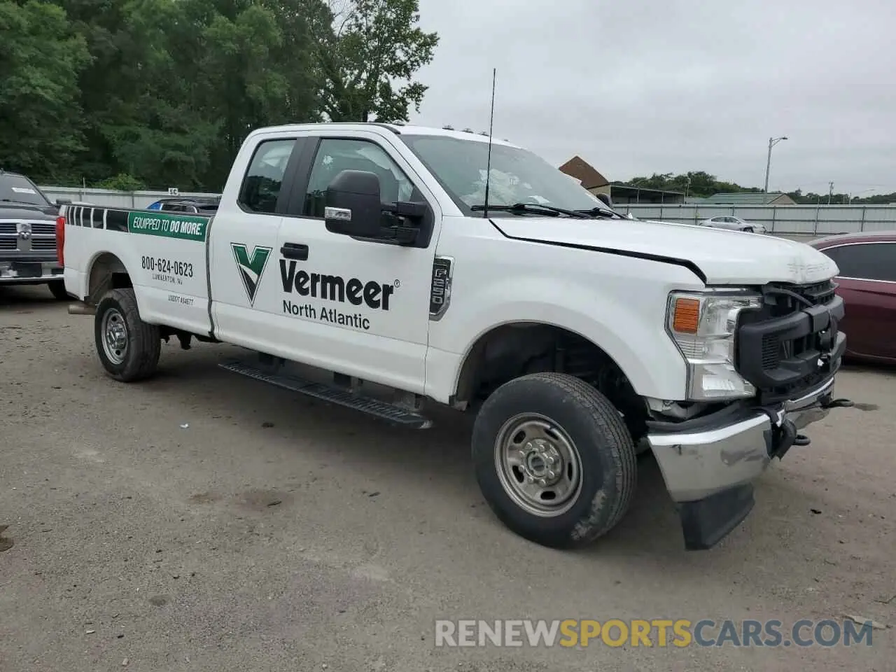 4 Photograph of a damaged car 1FT7X2B68NEE31039 FORD F250 2022
