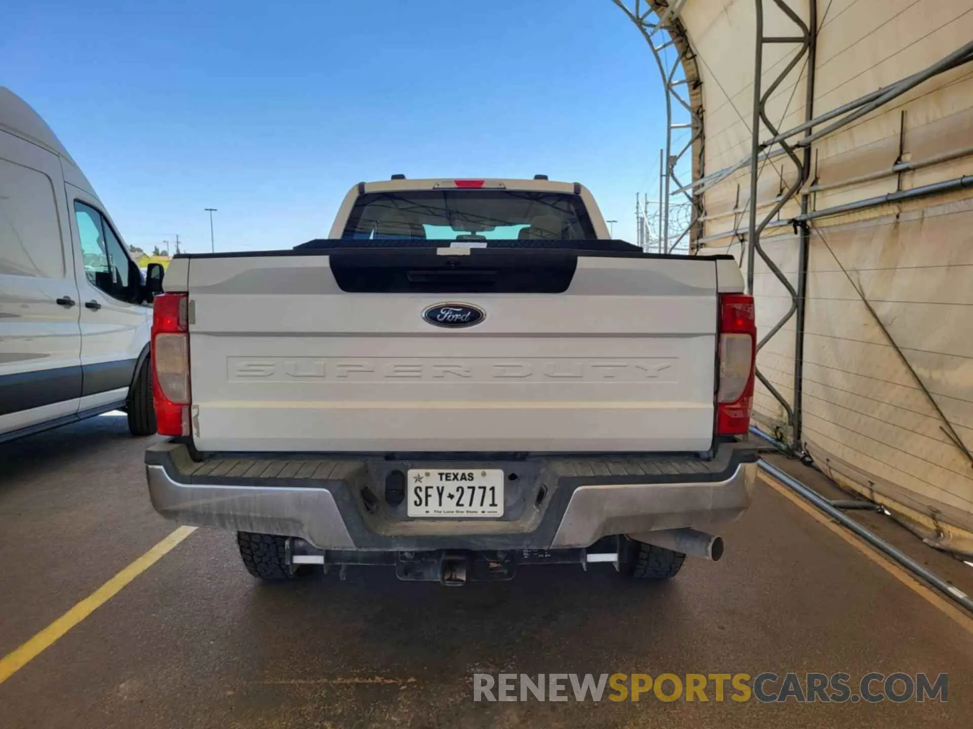 26 Photograph of a damaged car 1FT7X2B69NEE58170 FORD F250 2022