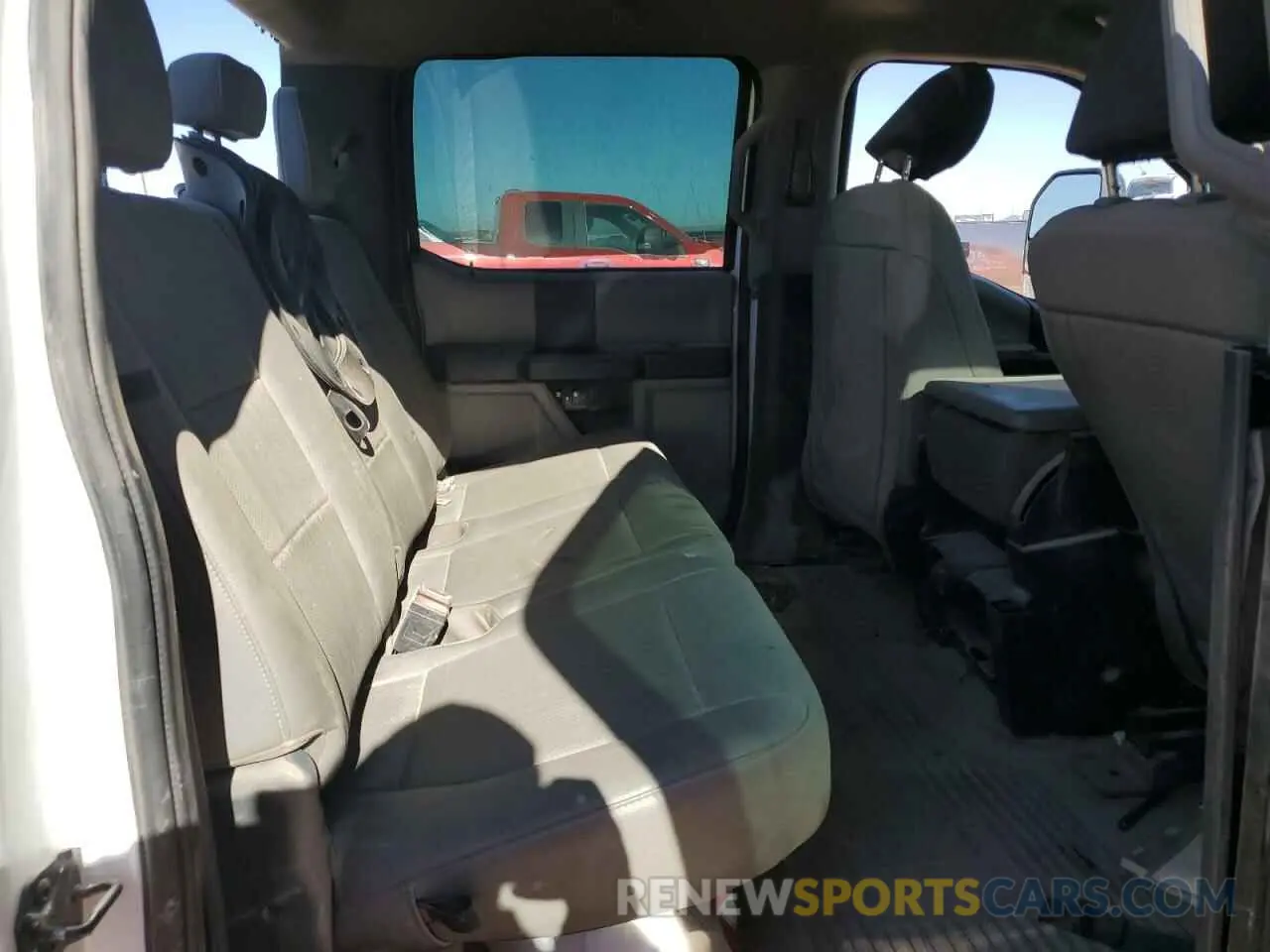 10 Photograph of a damaged car 1FT8W2BT0NED12995 FORD F250 2022