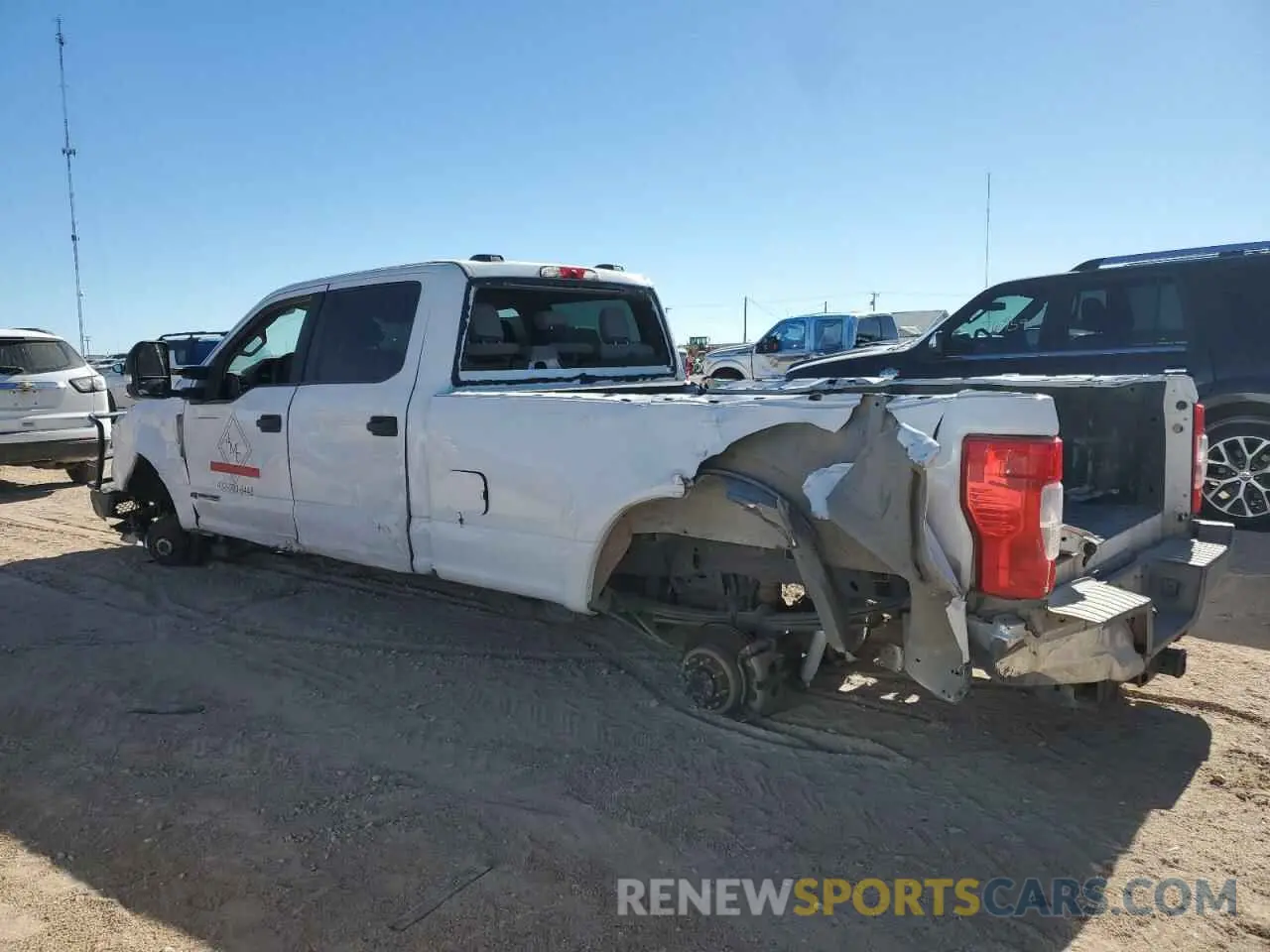 2 Photograph of a damaged car 1FT8W2BT0NED12995 FORD F250 2022