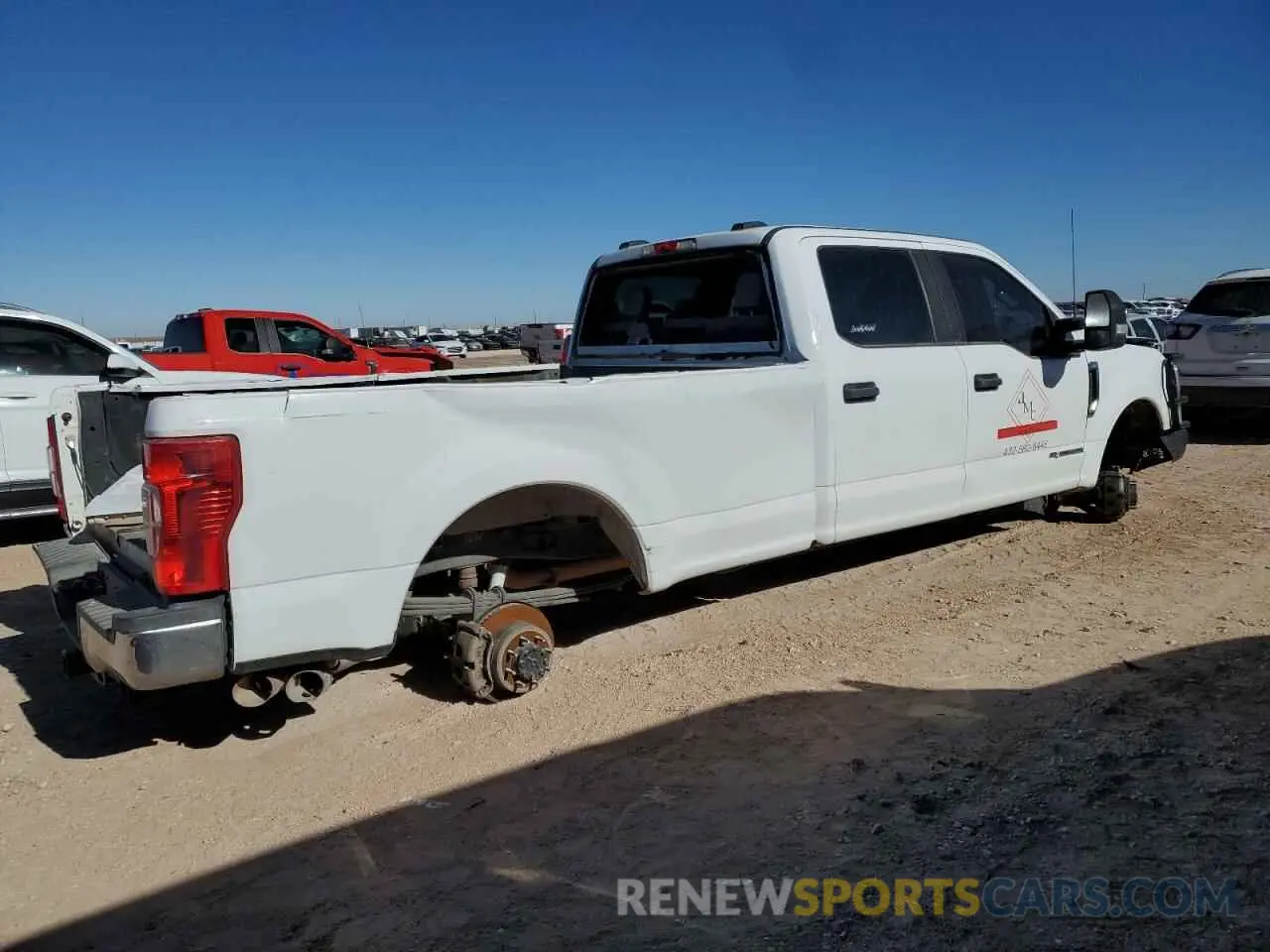 3 Photograph of a damaged car 1FT8W2BT0NED12995 FORD F250 2022