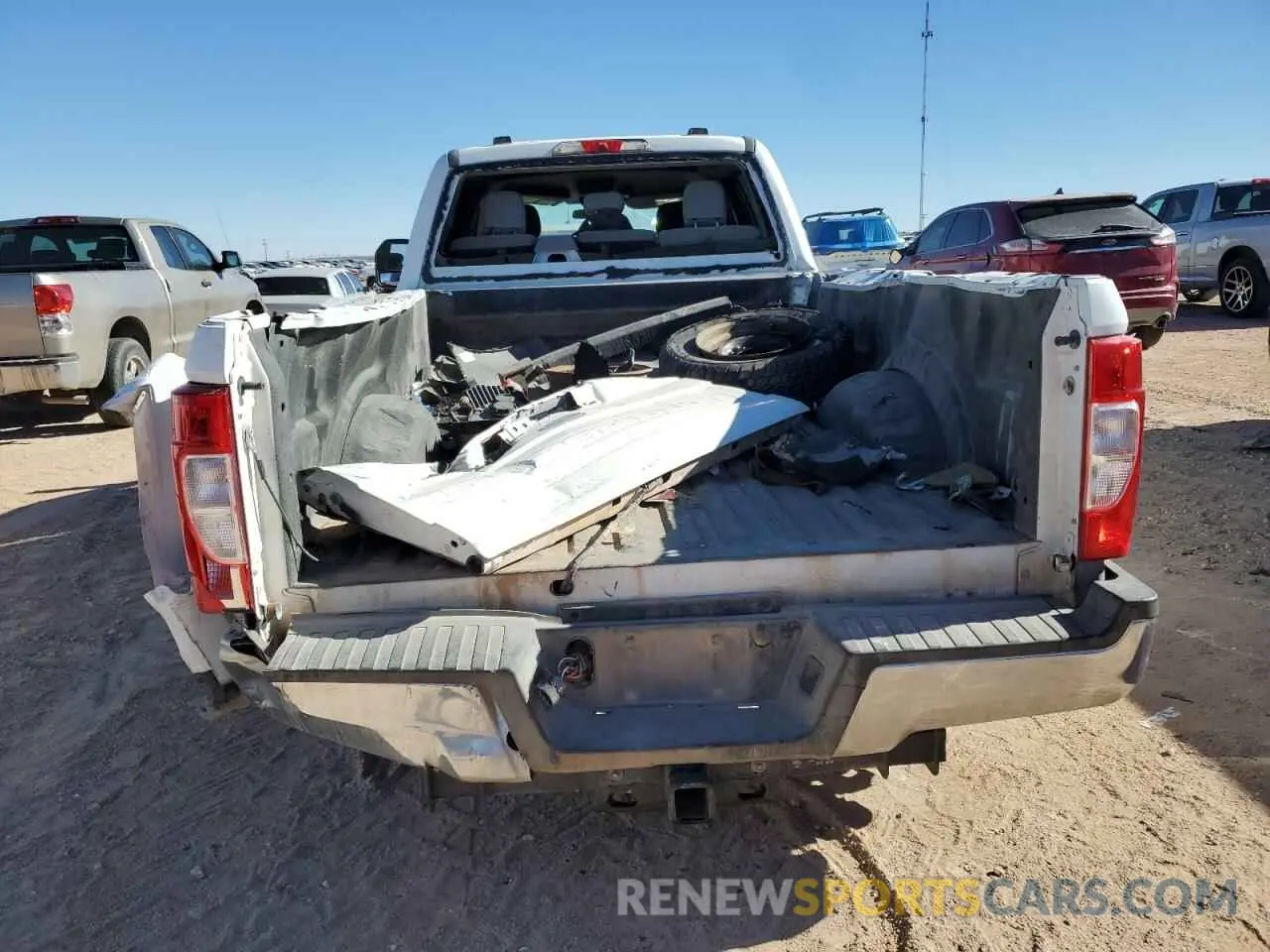 6 Photograph of a damaged car 1FT8W2BT0NED12995 FORD F250 2022