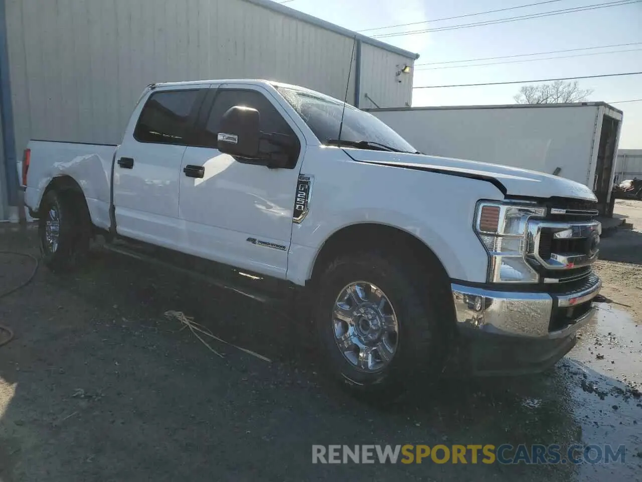 4 Photograph of a damaged car 1FT8W2BT2NED03182 FORD F250 2022