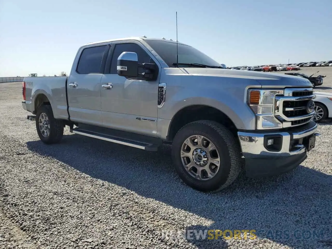 4 Photograph of a damaged car 1FT8W2BT5NEG00883 FORD F250 2022