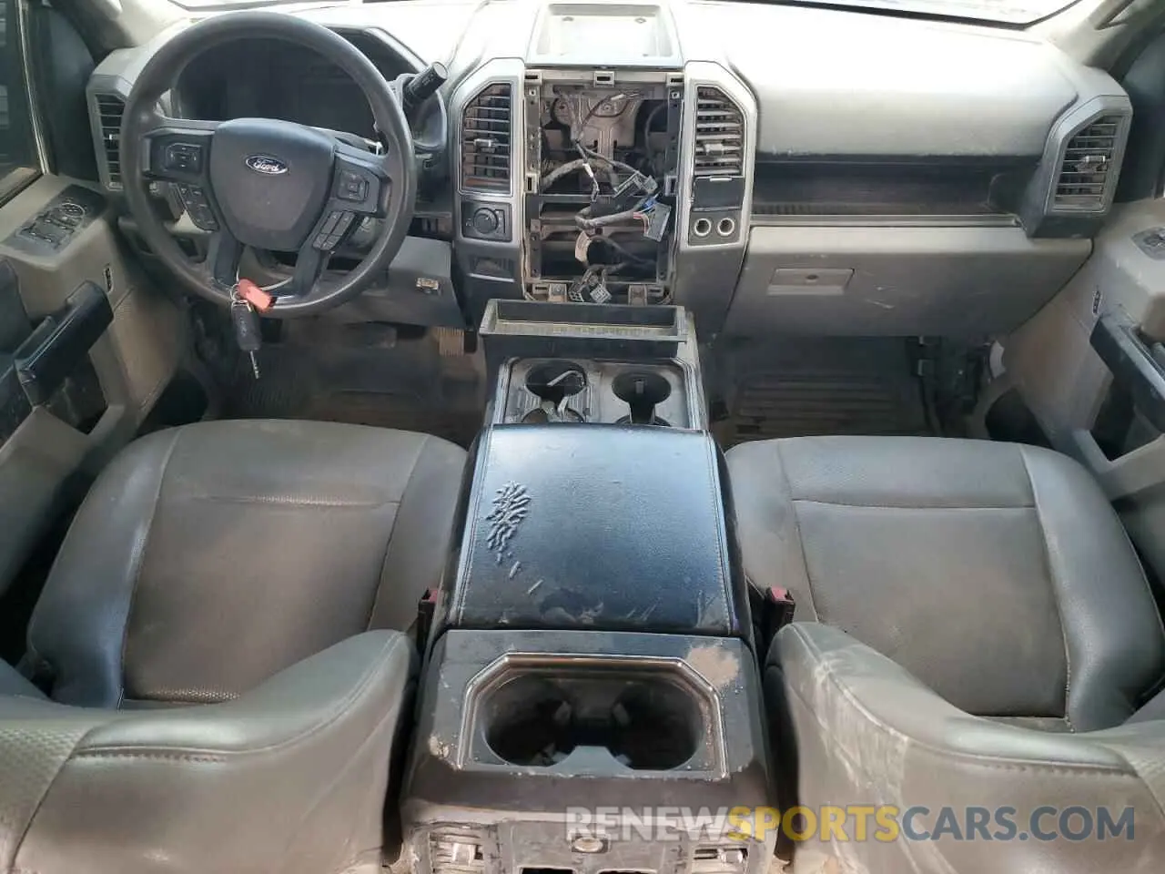 8 Photograph of a damaged car 1FT8W2BT6NED06215 FORD F250 2022